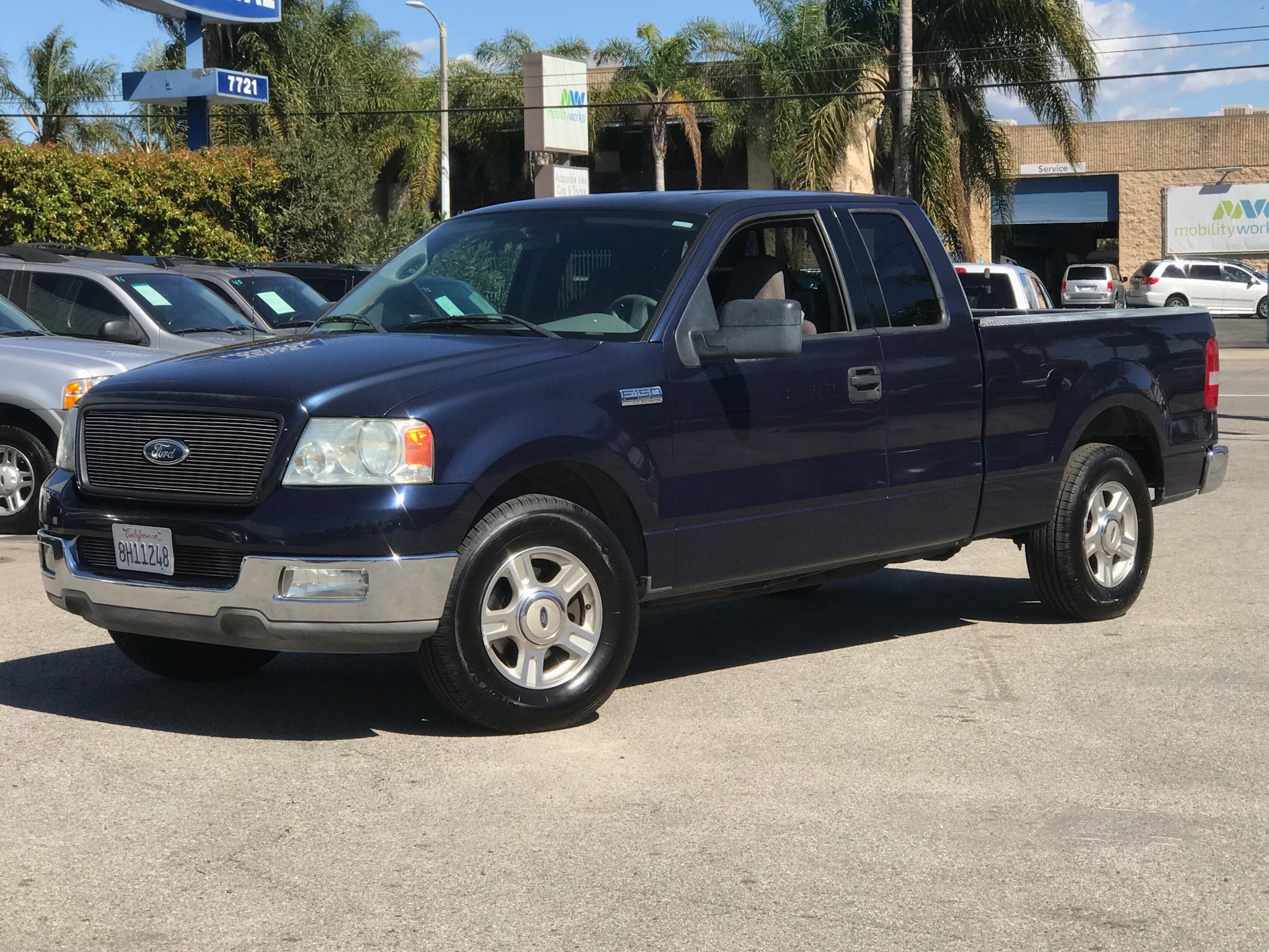 Used 2004 Ford F-150 XLT at City Cars Warehouse INC