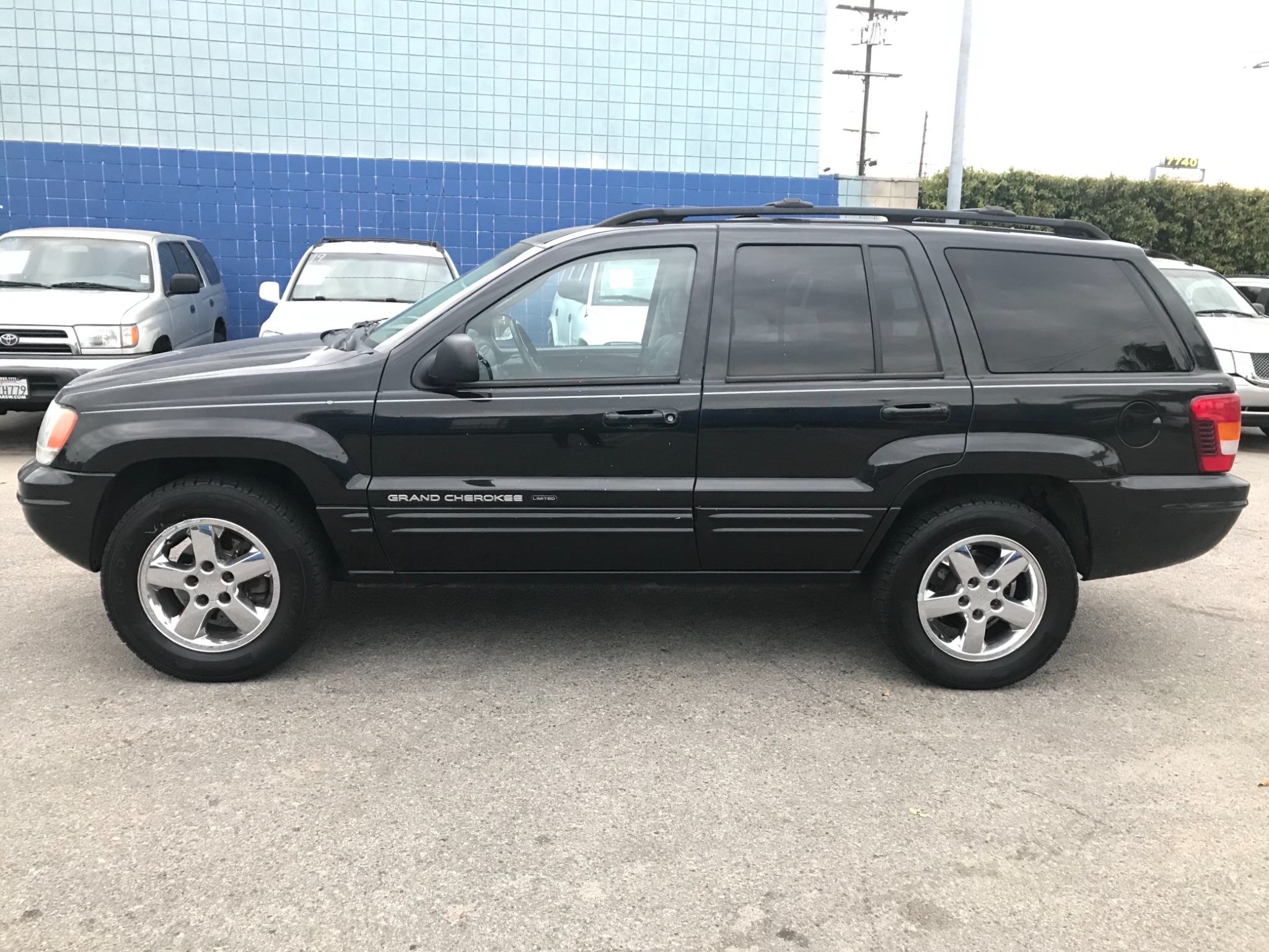 Used 2003 Jeep Grand Cherokee Limited at City Cars