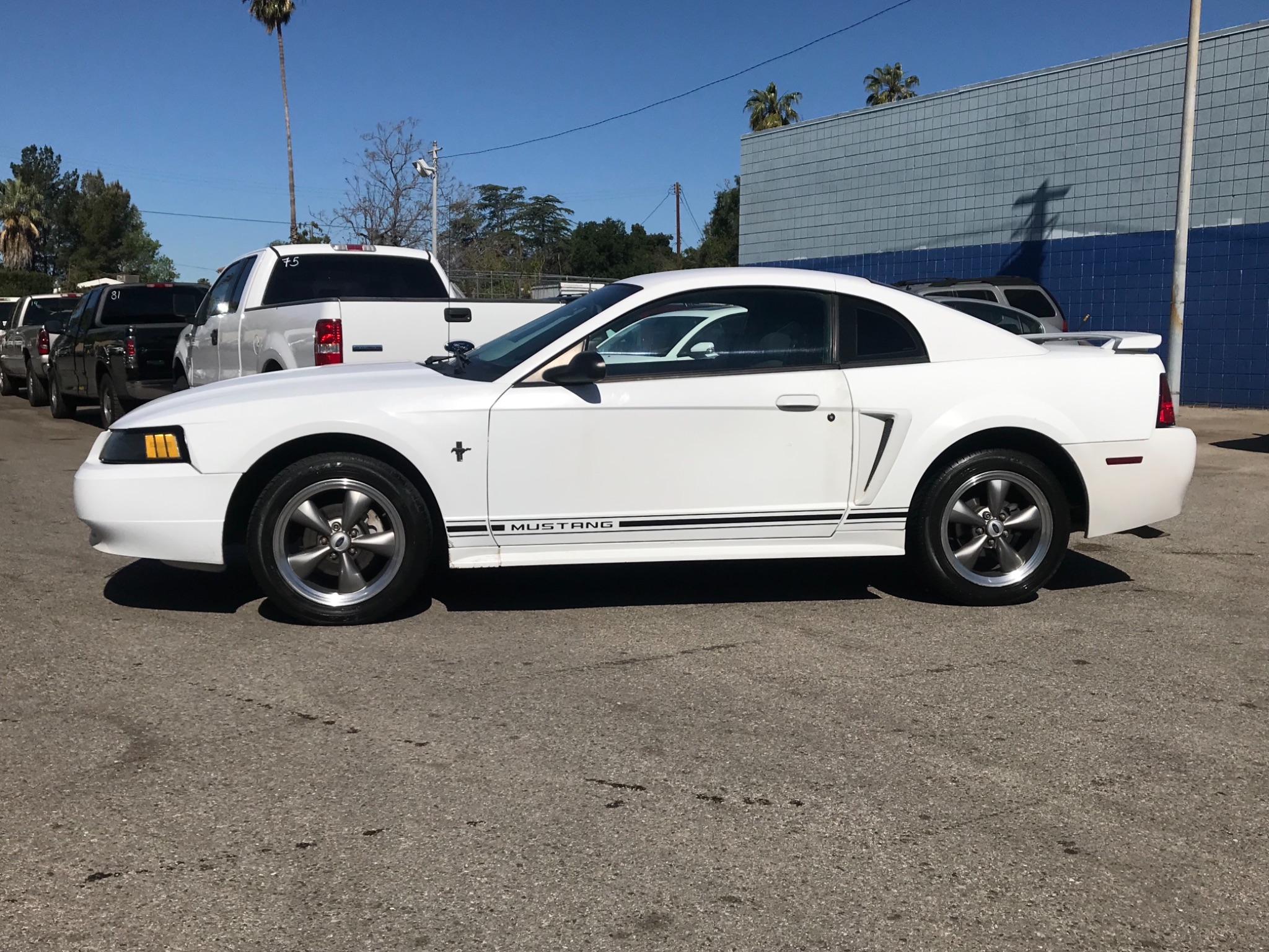 2001 Ford Mustang Deluxe