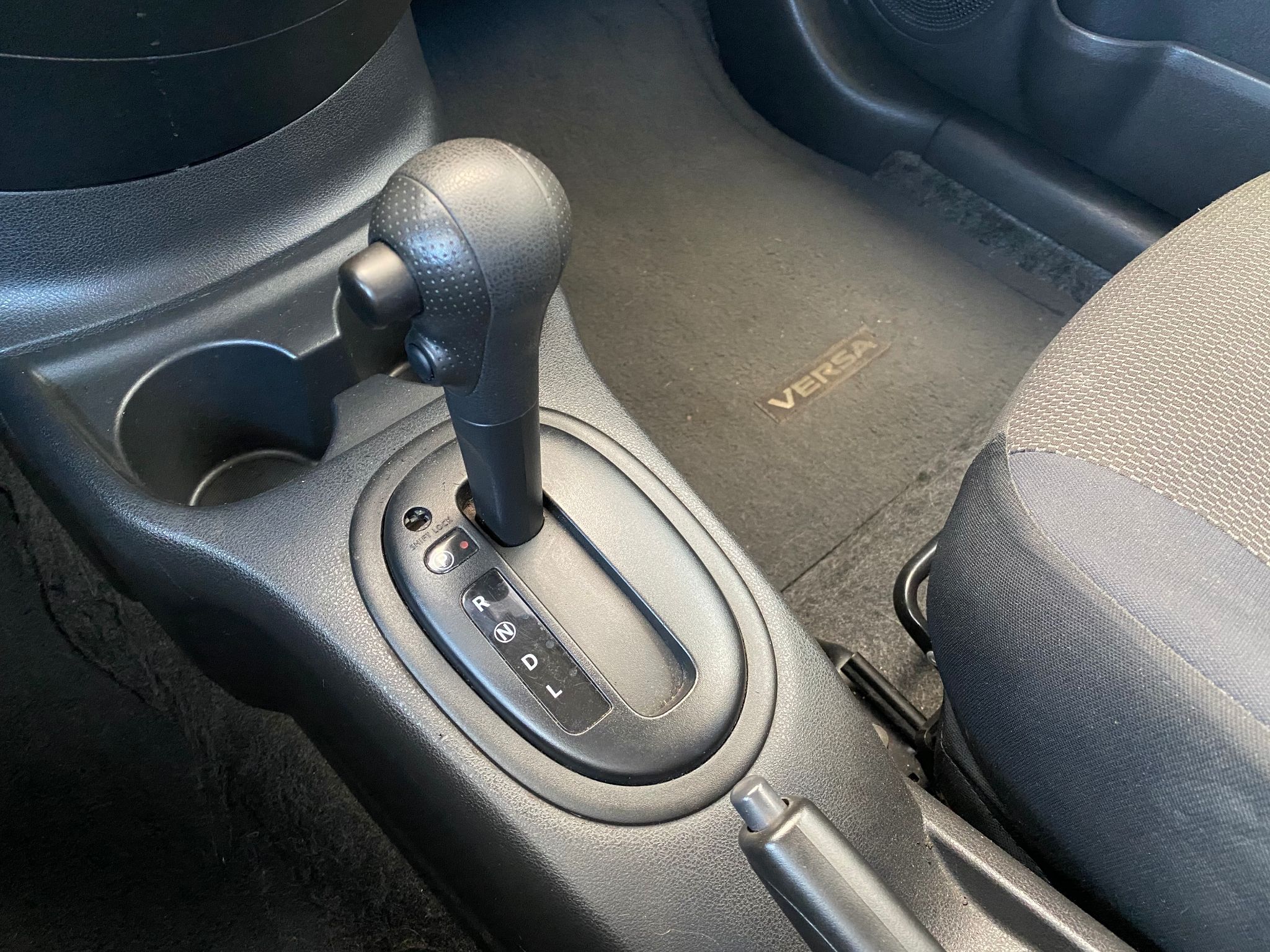 2012 Nissan Versa SV