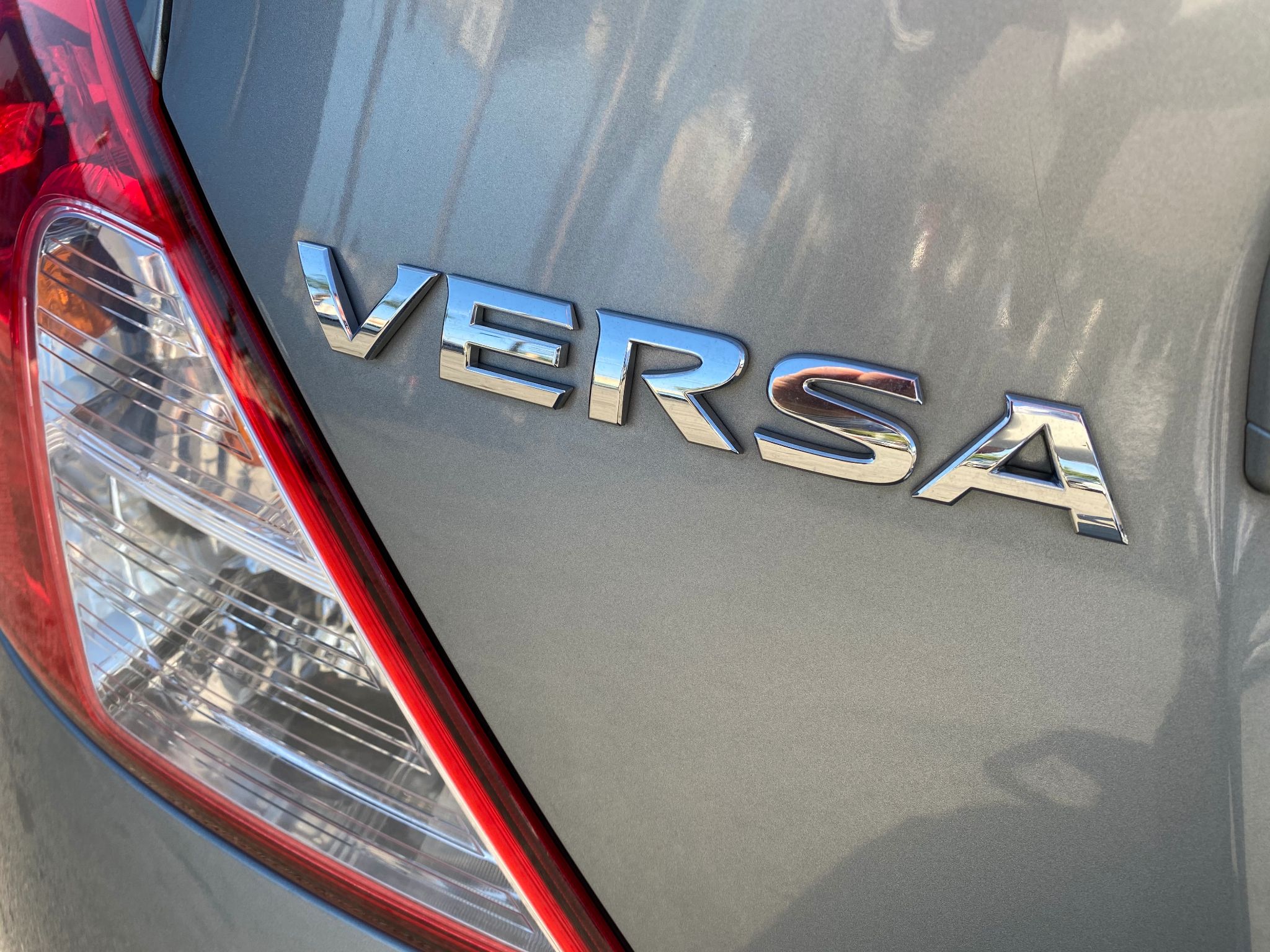 2012 Nissan Versa SV