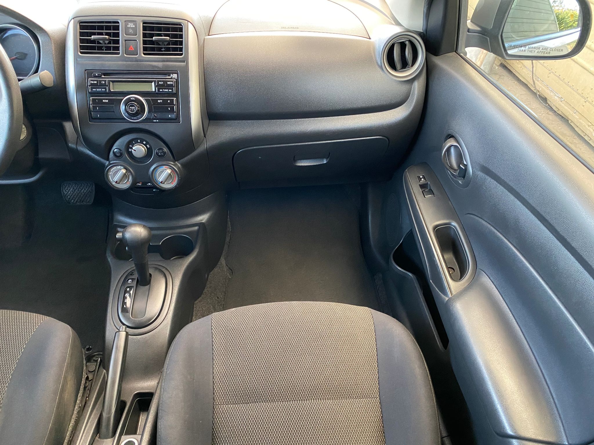 2012 Nissan Versa SV