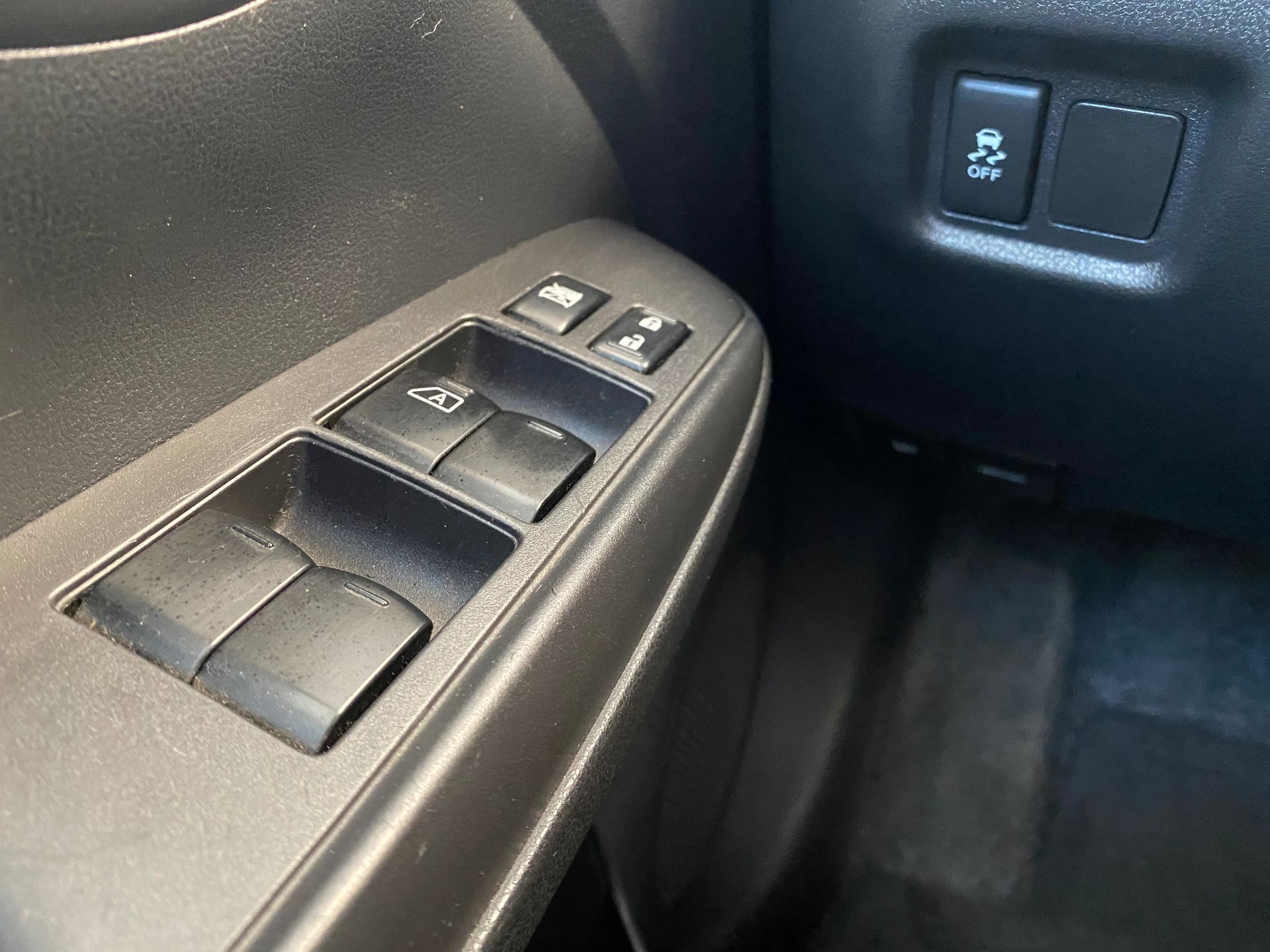 2012 Nissan Versa SV
