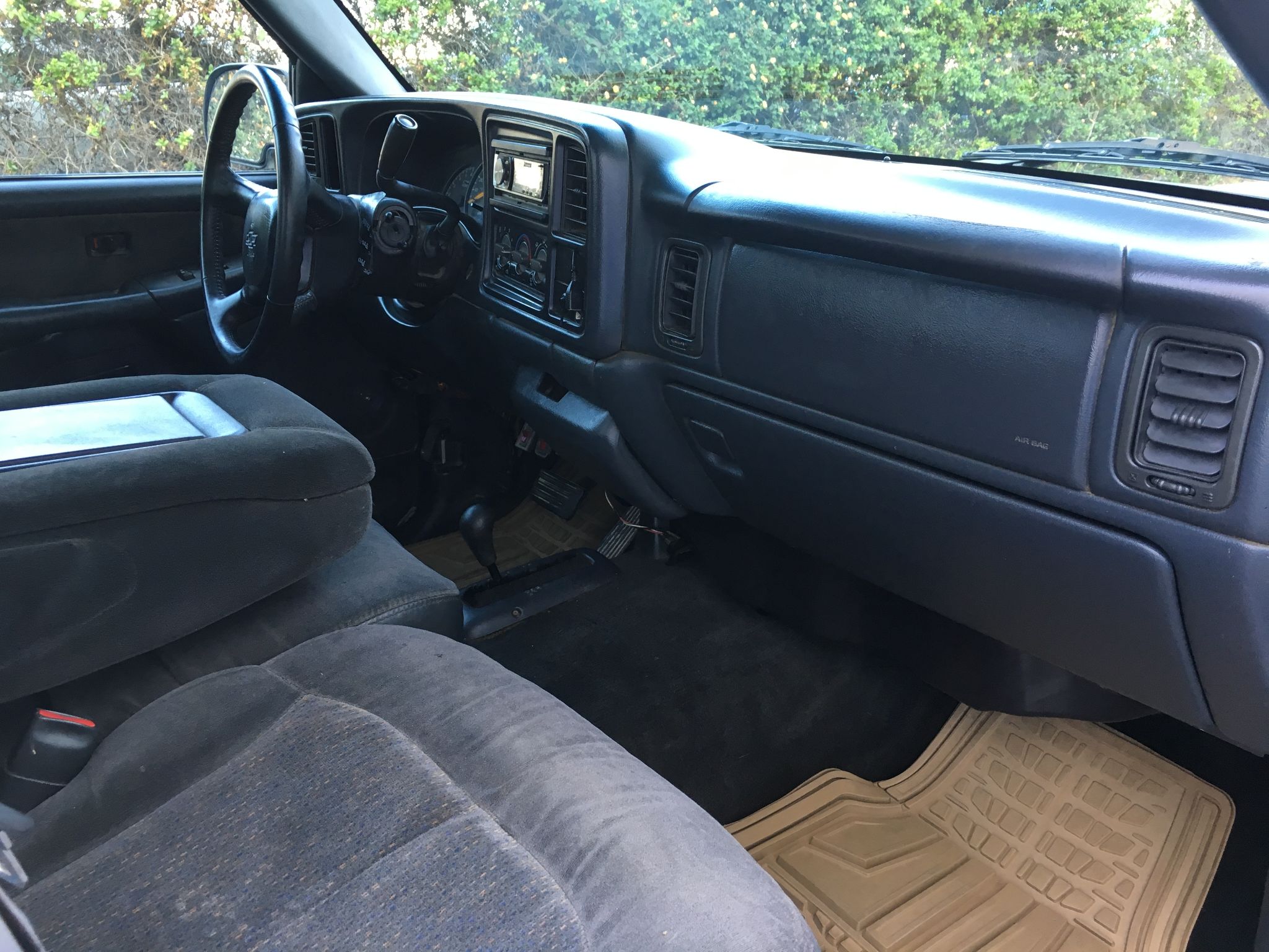 2000 Chevrolet Silverado 1500 LS