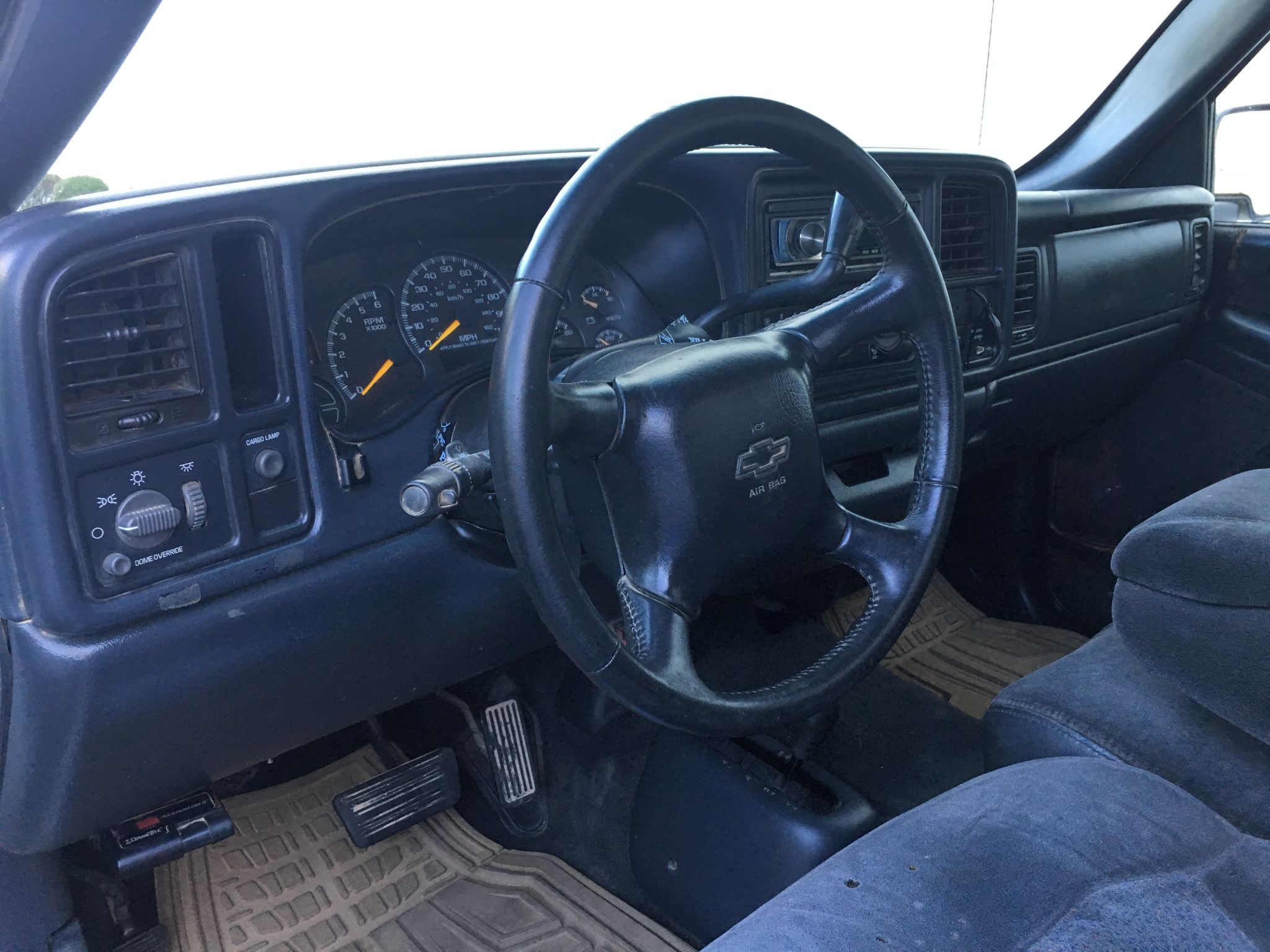 2000 Chevrolet Silverado 1500 LS