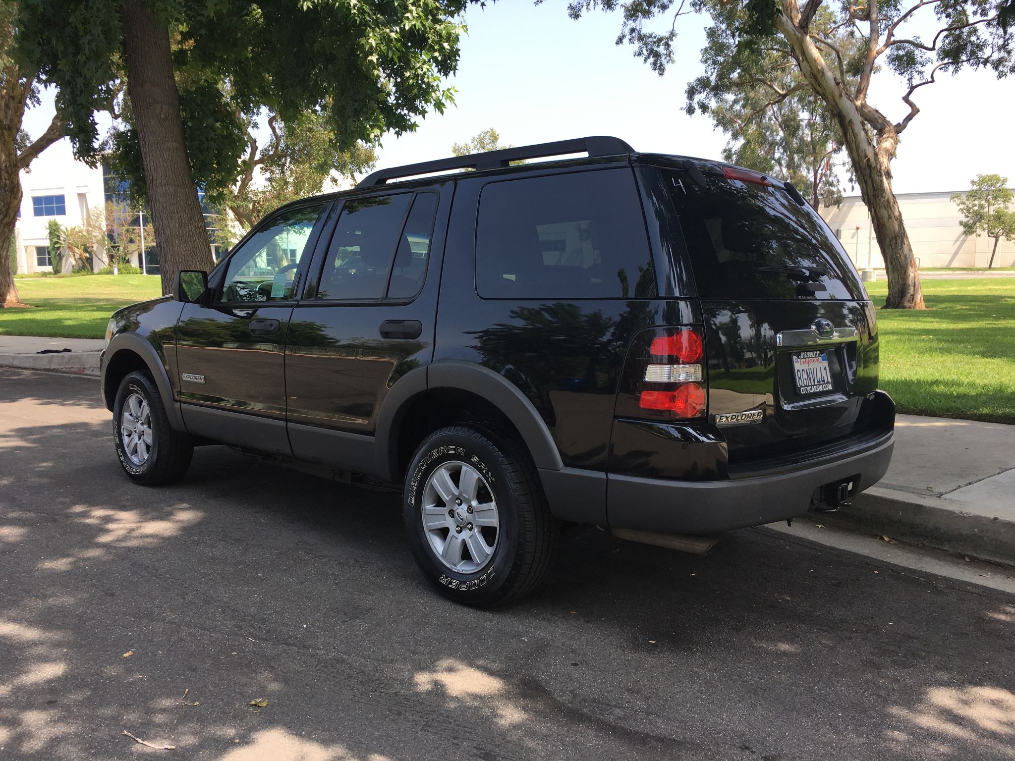 2006 Ford Explorer XLT 7 PASSENGER