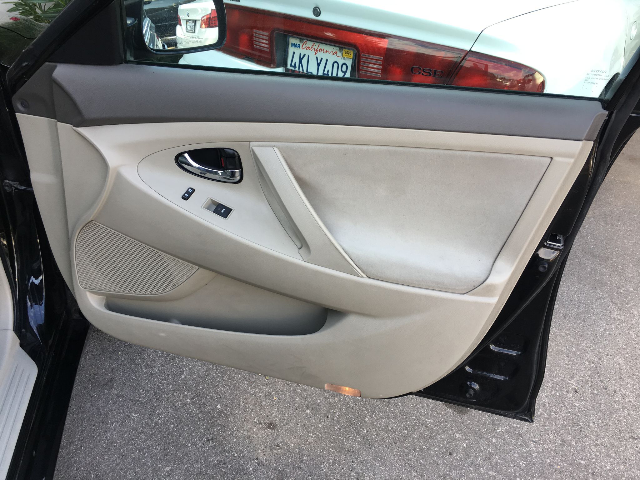 2010 Toyota Camry LE