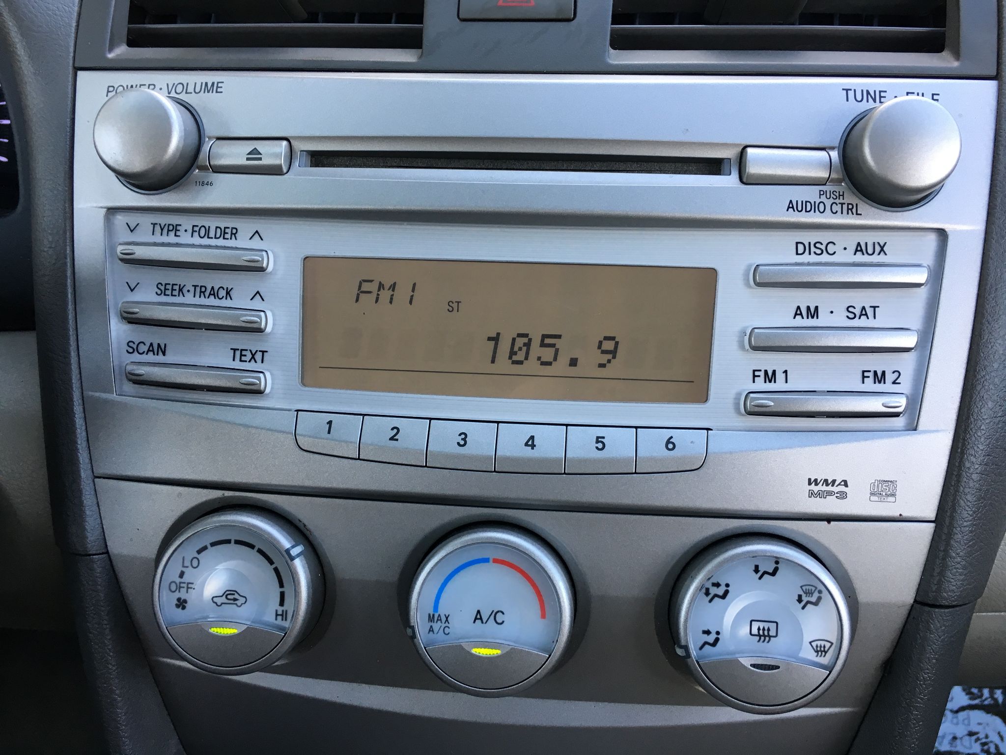 2010 Toyota Camry LE