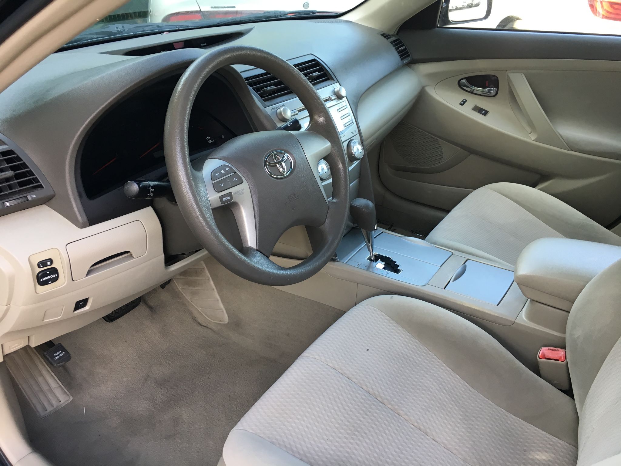 2010 Toyota Camry LE