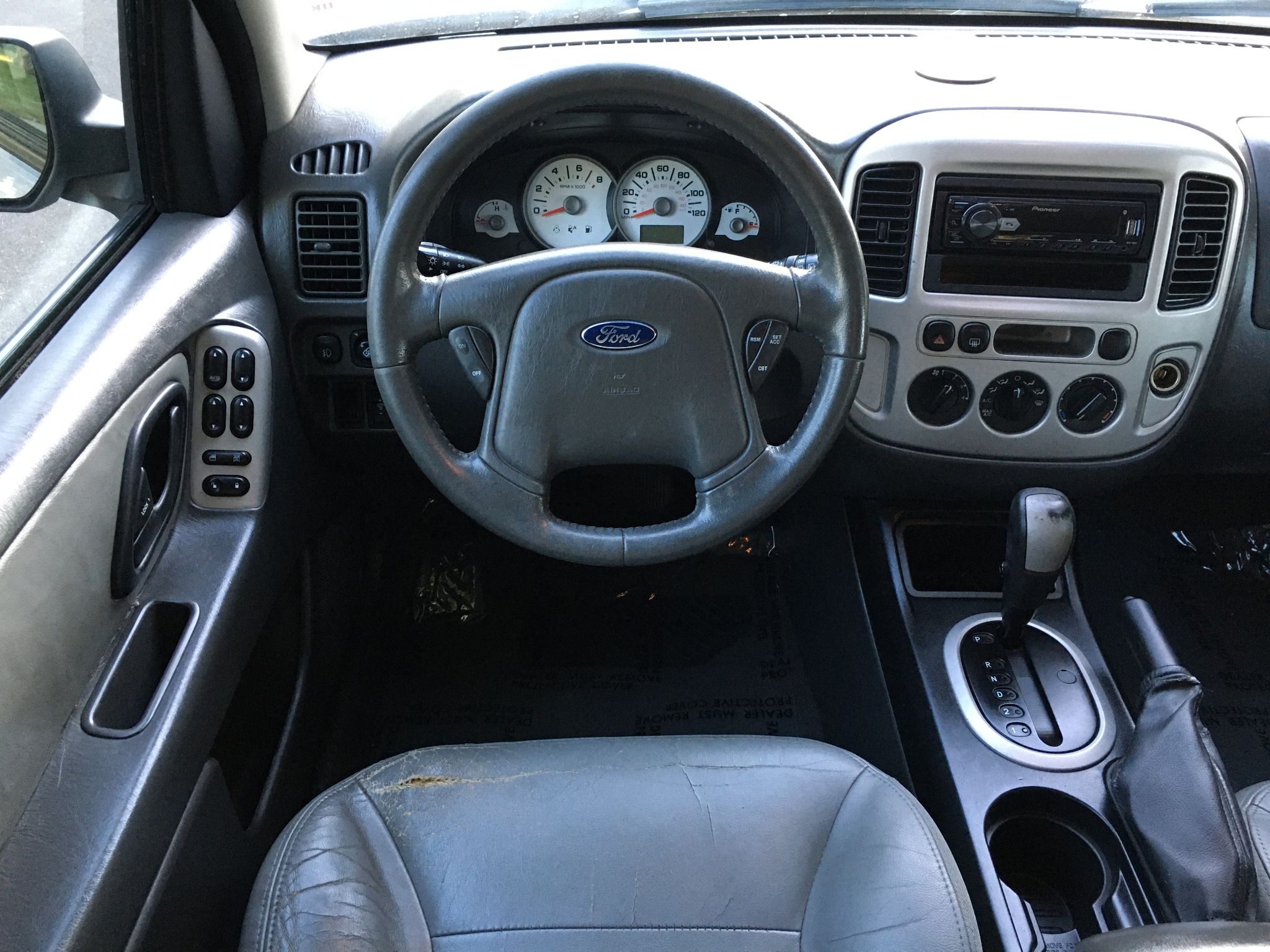 2005 Ford Escape XLT