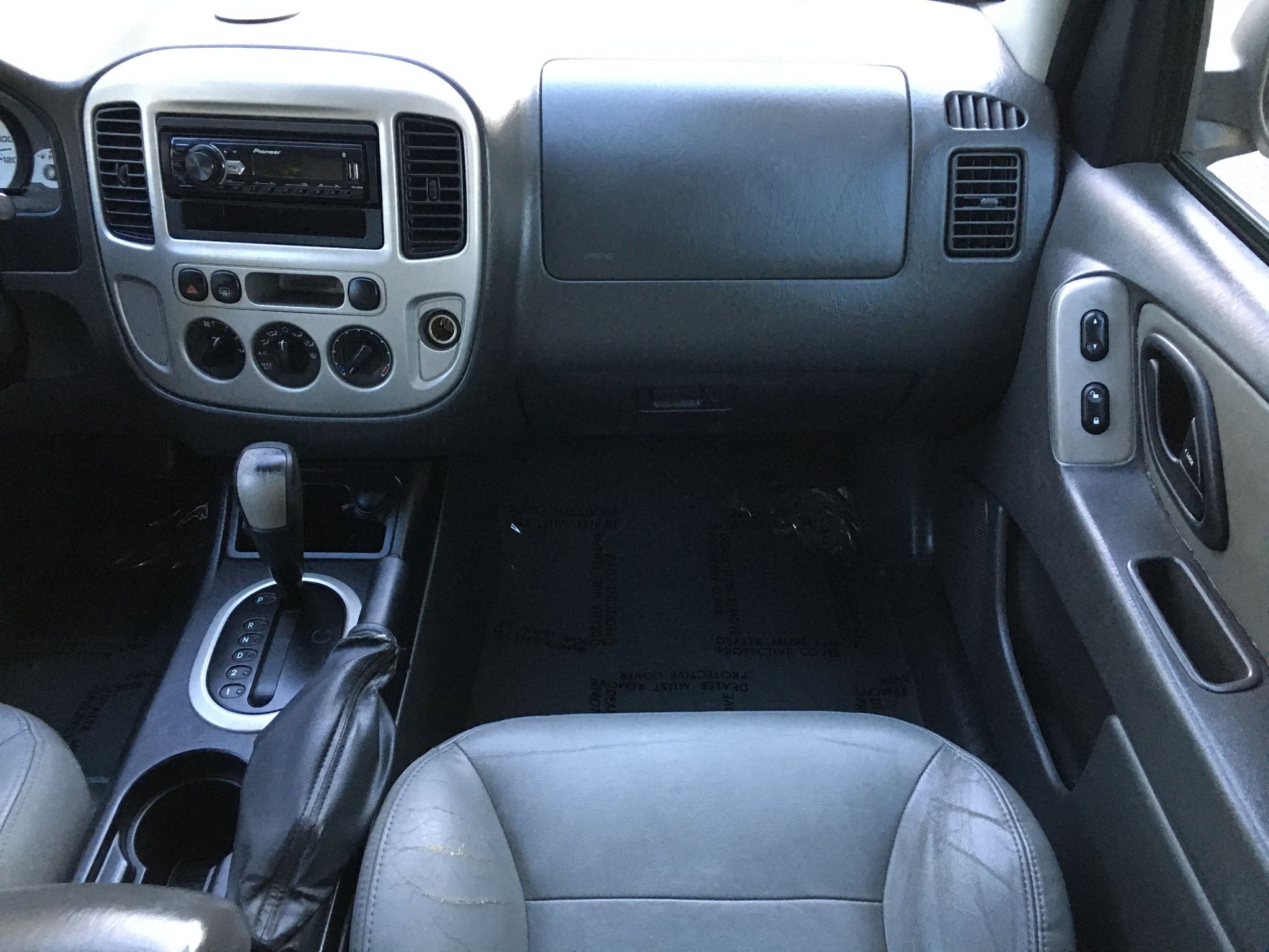 2005 Ford Escape XLT