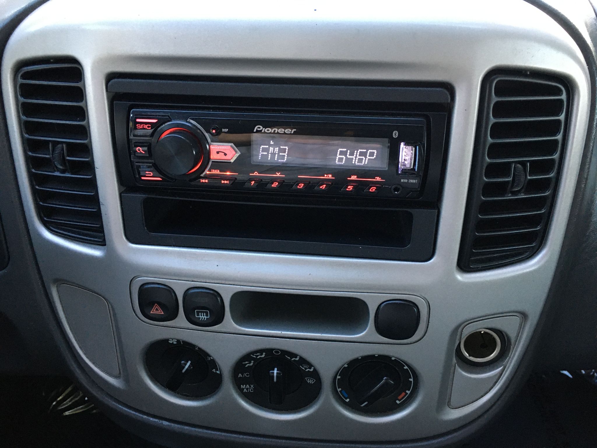 2005 Ford Escape XLT