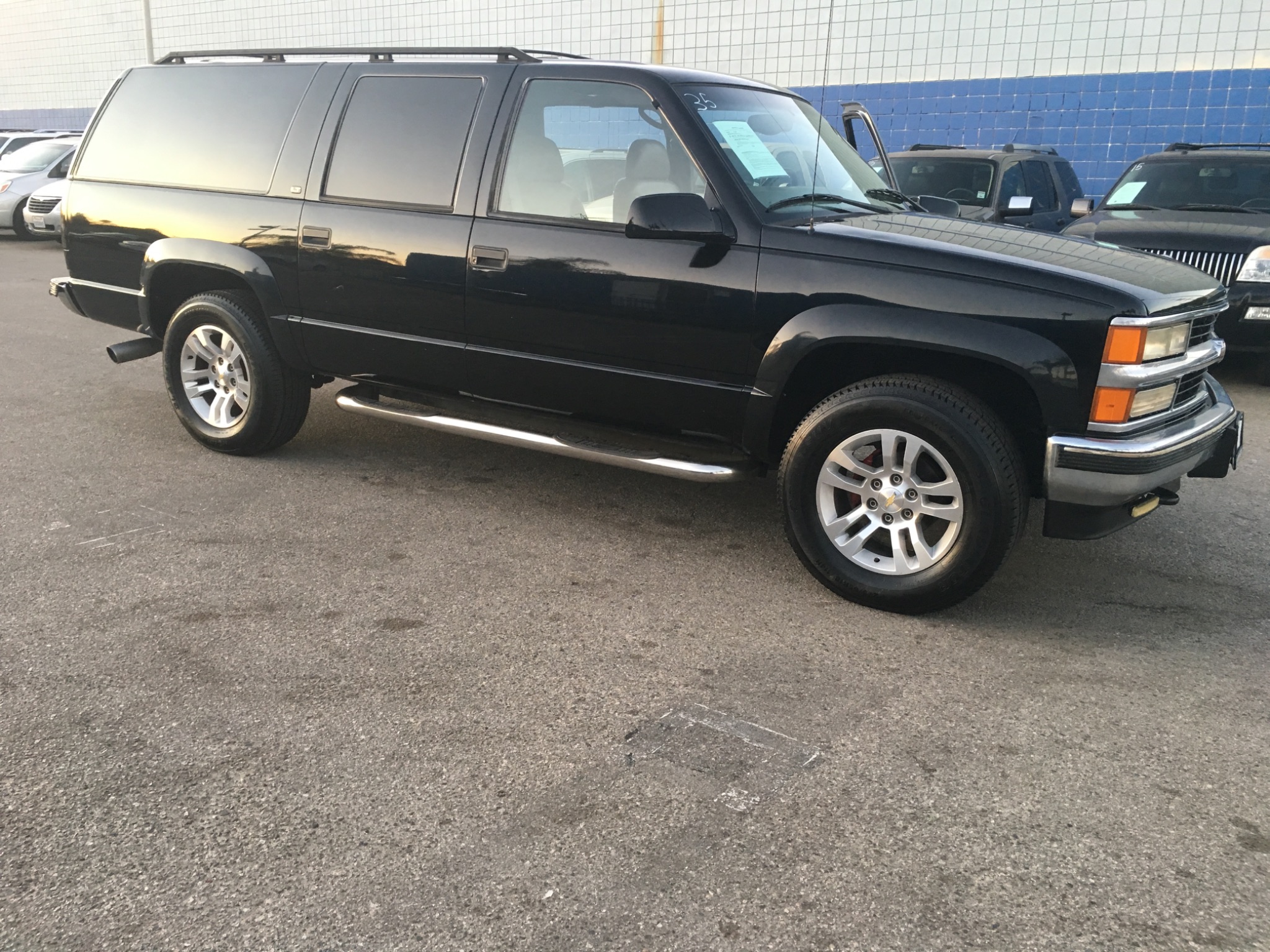 1999 Chevrolet Suburban LT