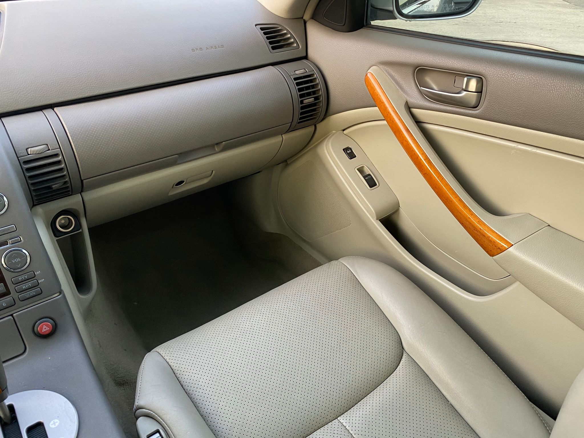 2003 INFINITI G35 w/Leather