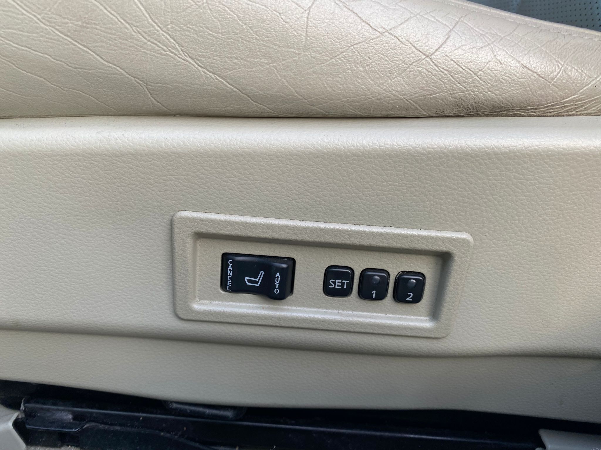 2003 INFINITI G35 w/Leather
