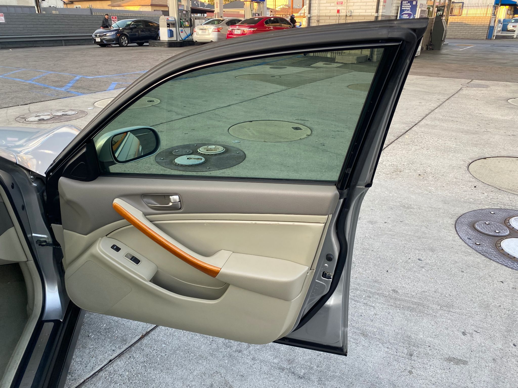2003 INFINITI G35 w/Leather