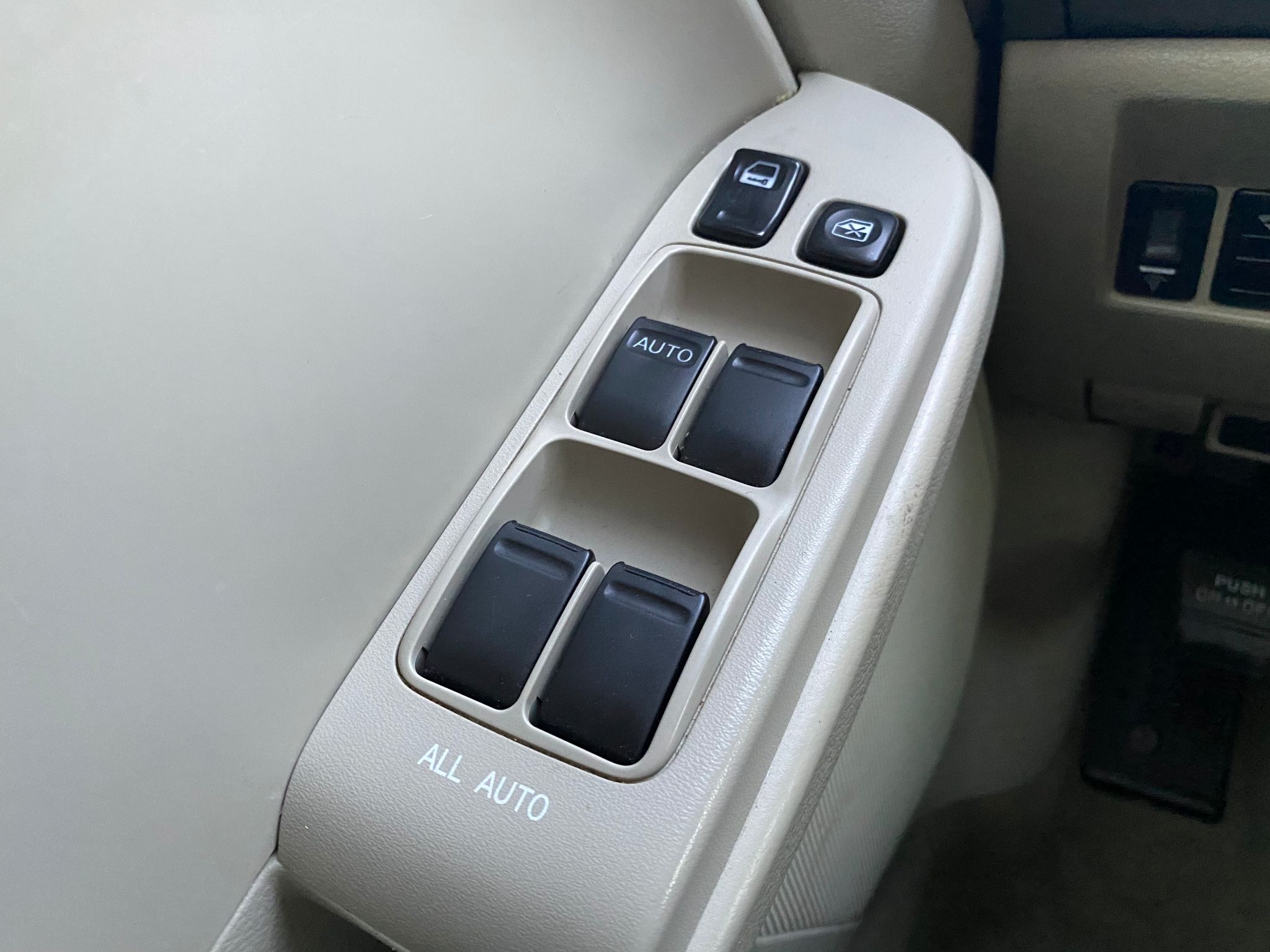 2003 INFINITI G35 w/Leather