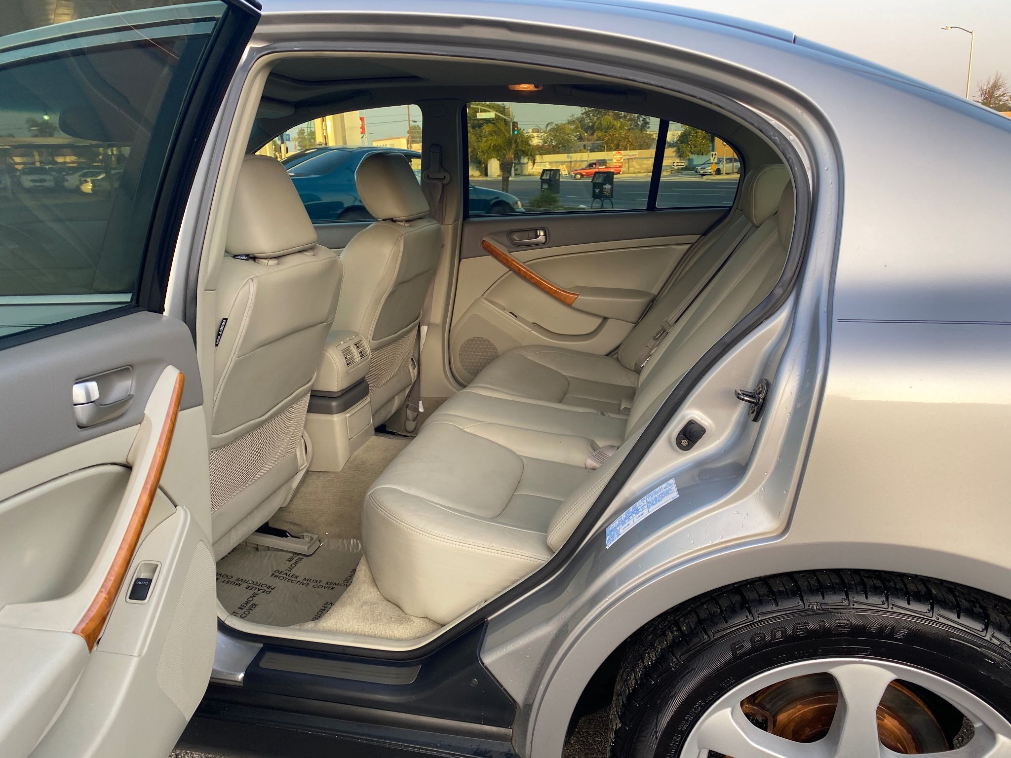 2003 INFINITI G35 w/Leather