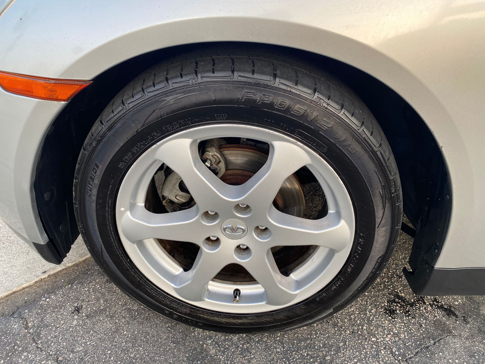 2003 INFINITI G35 w/Leather