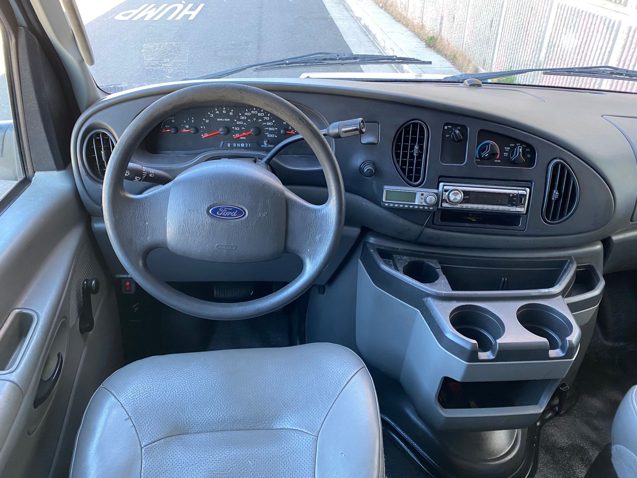 2006 Ford Econoline Cargo Van XLT