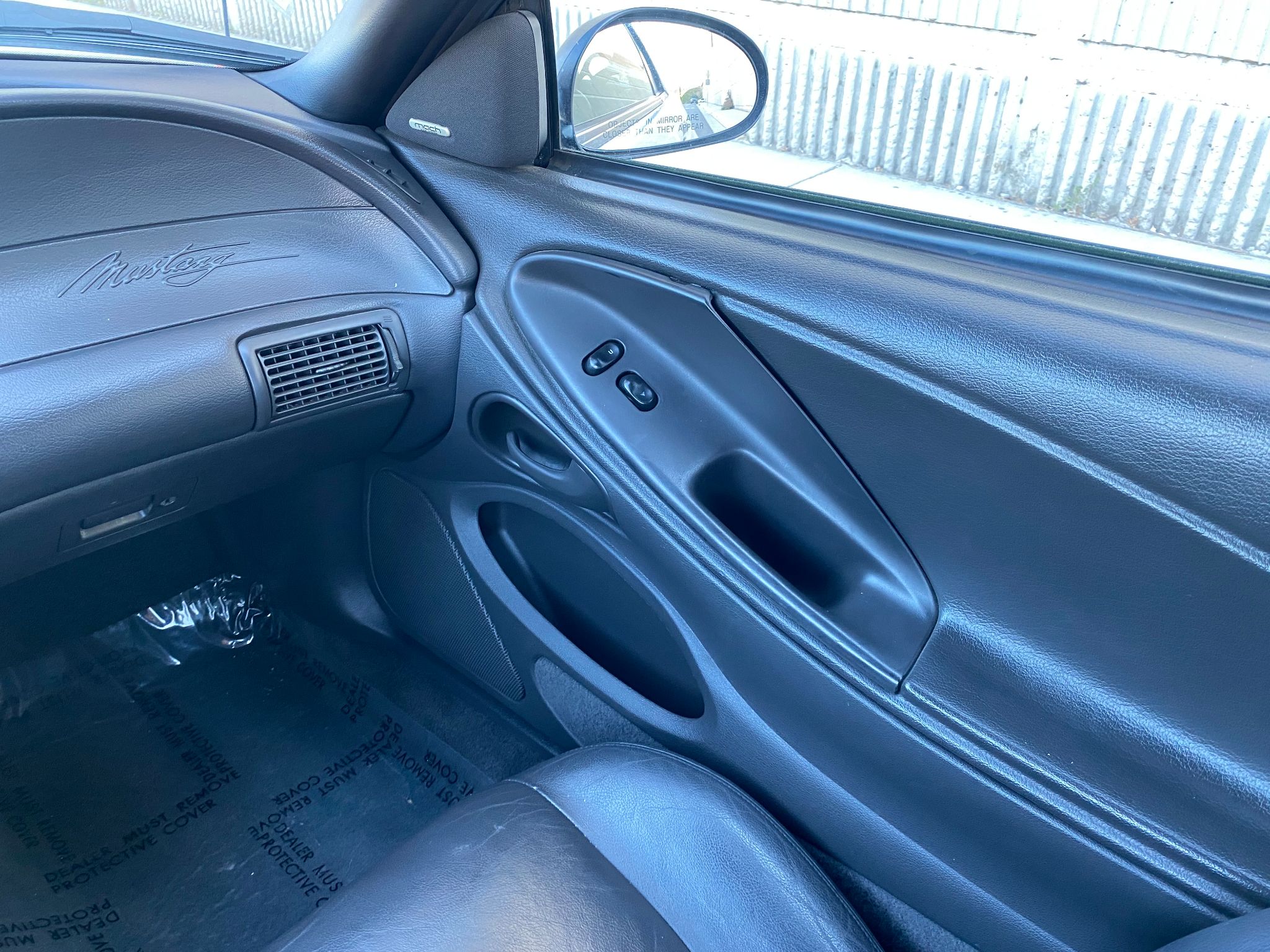 2003 Ford Mustang GT Deluxe