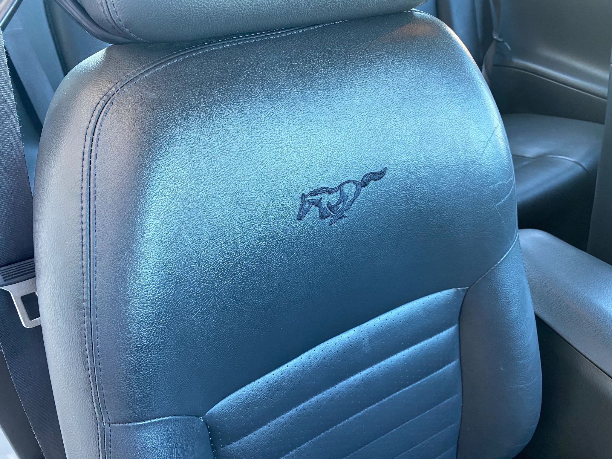 2003 Ford Mustang GT Deluxe