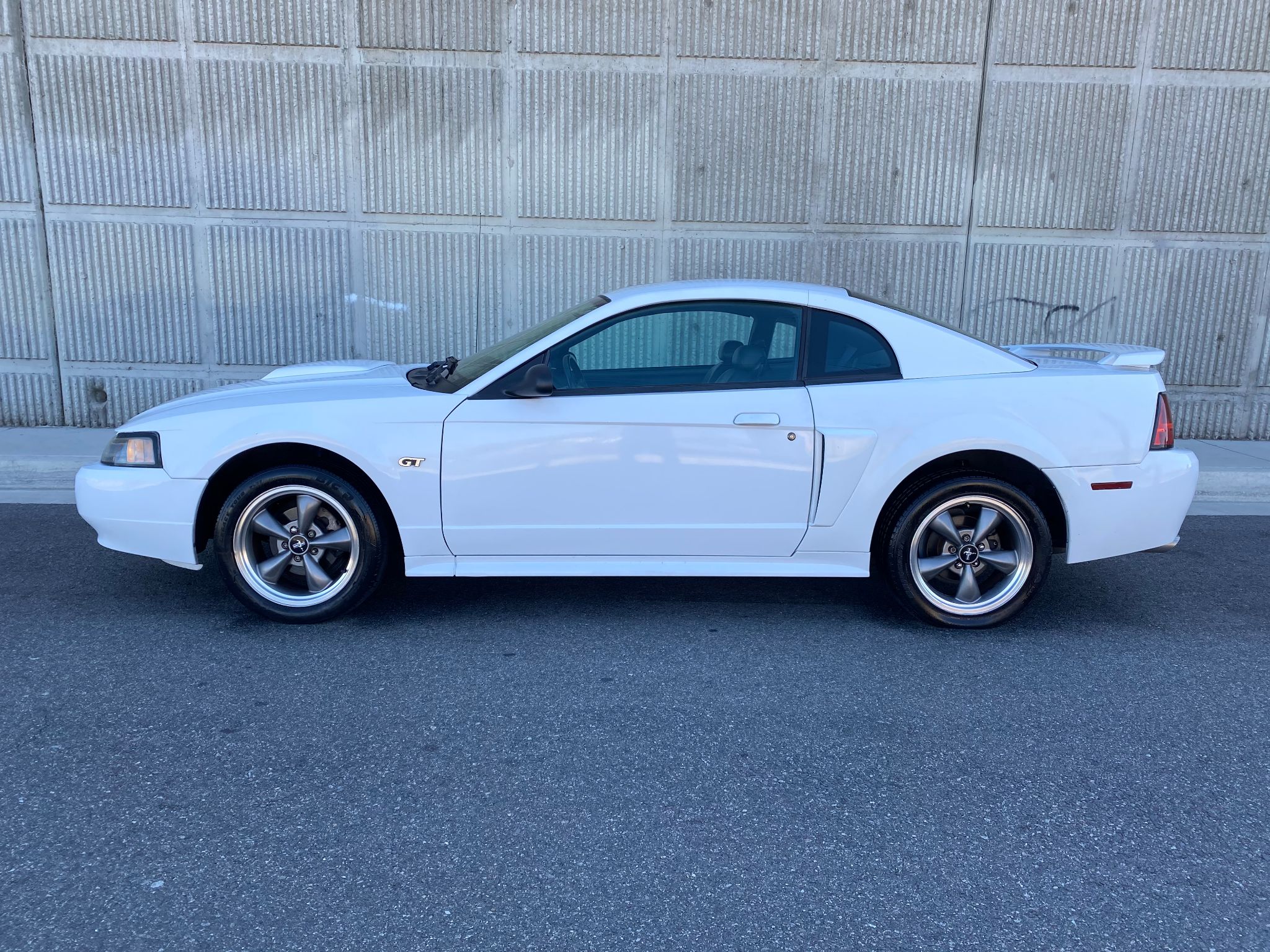 2003 Ford Mustang GT Deluxe