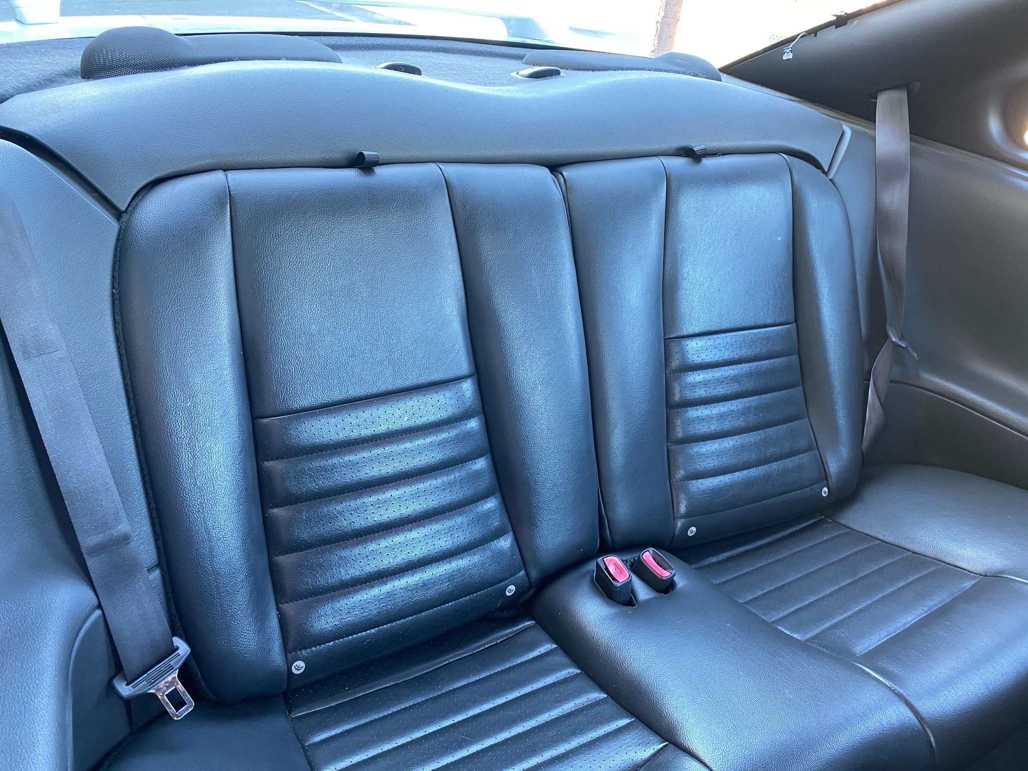 2003 Ford Mustang GT Deluxe