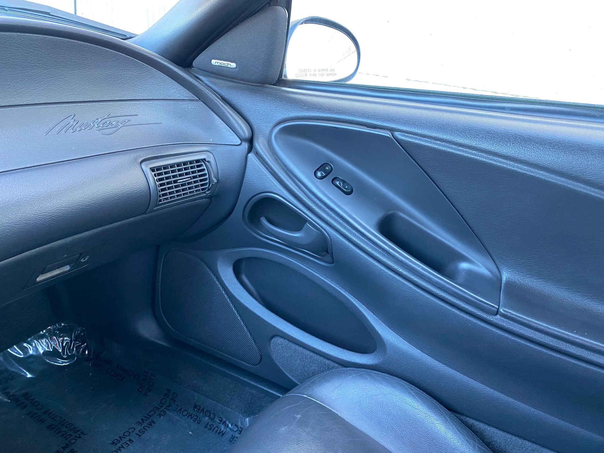 2003 Ford Mustang GT Deluxe