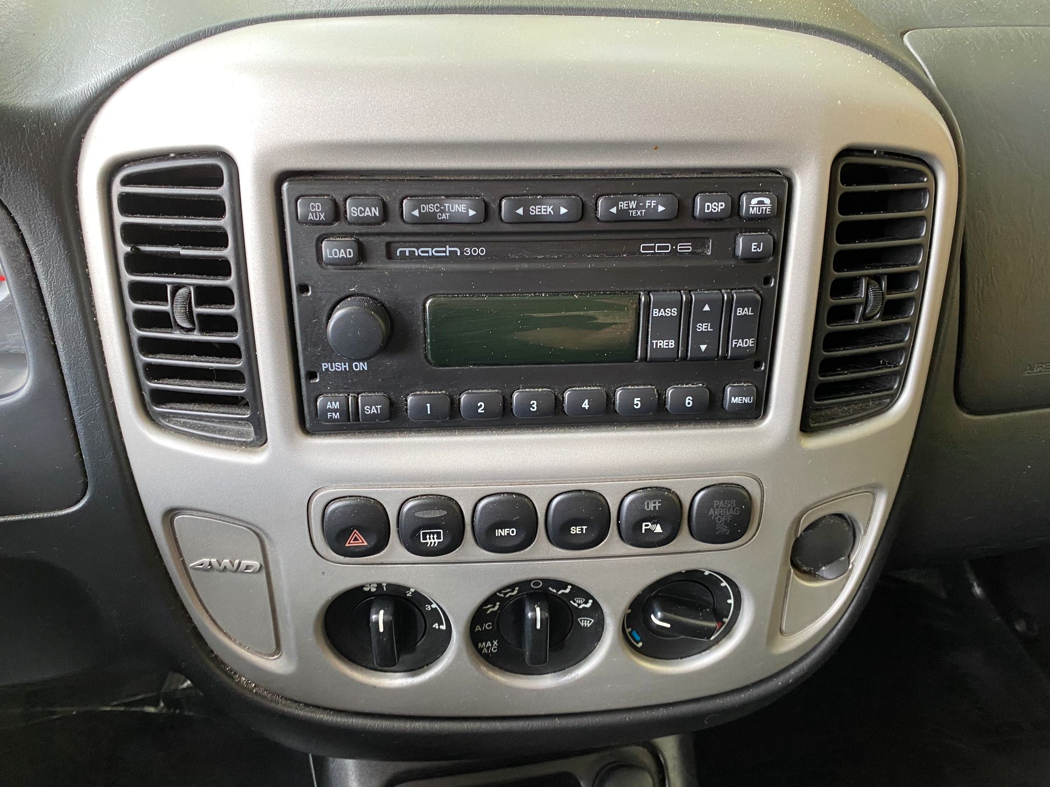 2005 Ford Escape Limited
