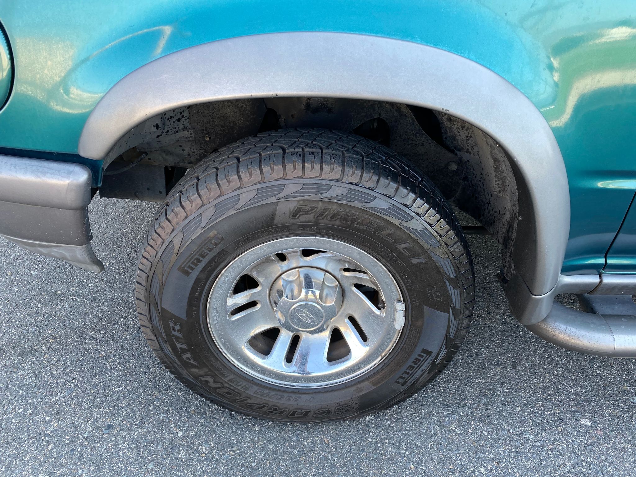 1998 Ford Explorer Sport