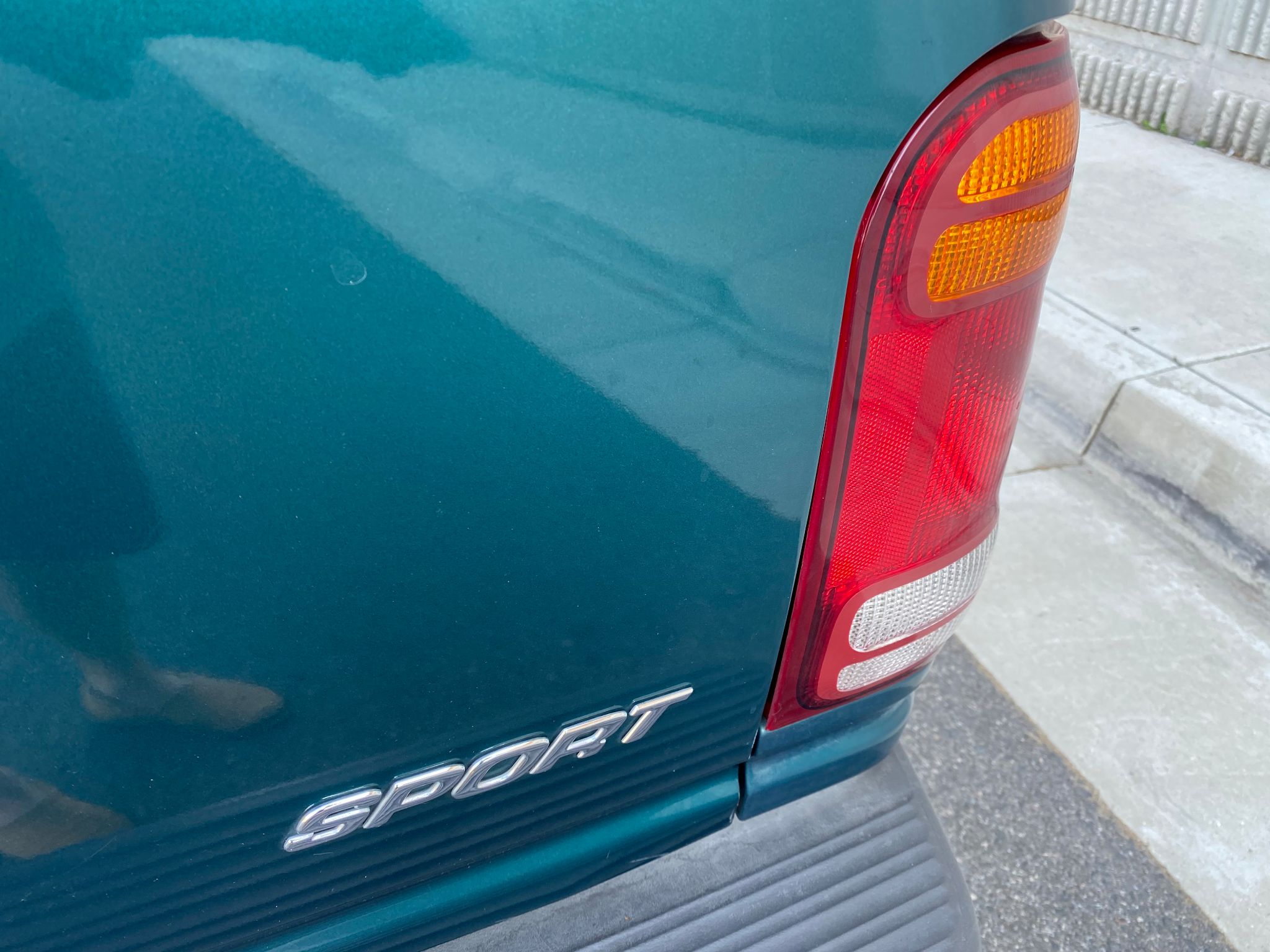 1998 Ford Explorer Sport