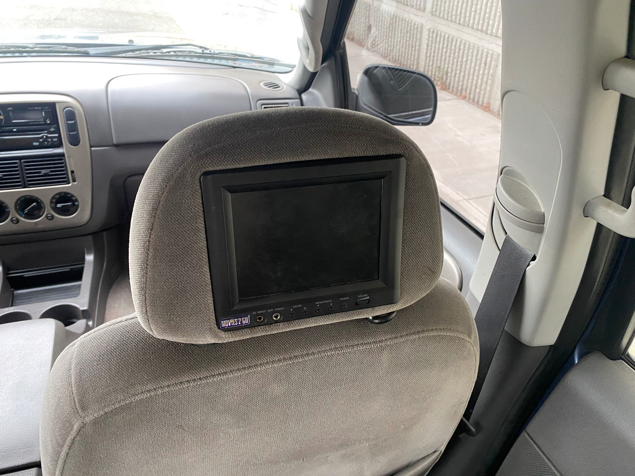 2004 Ford Explorer XLT