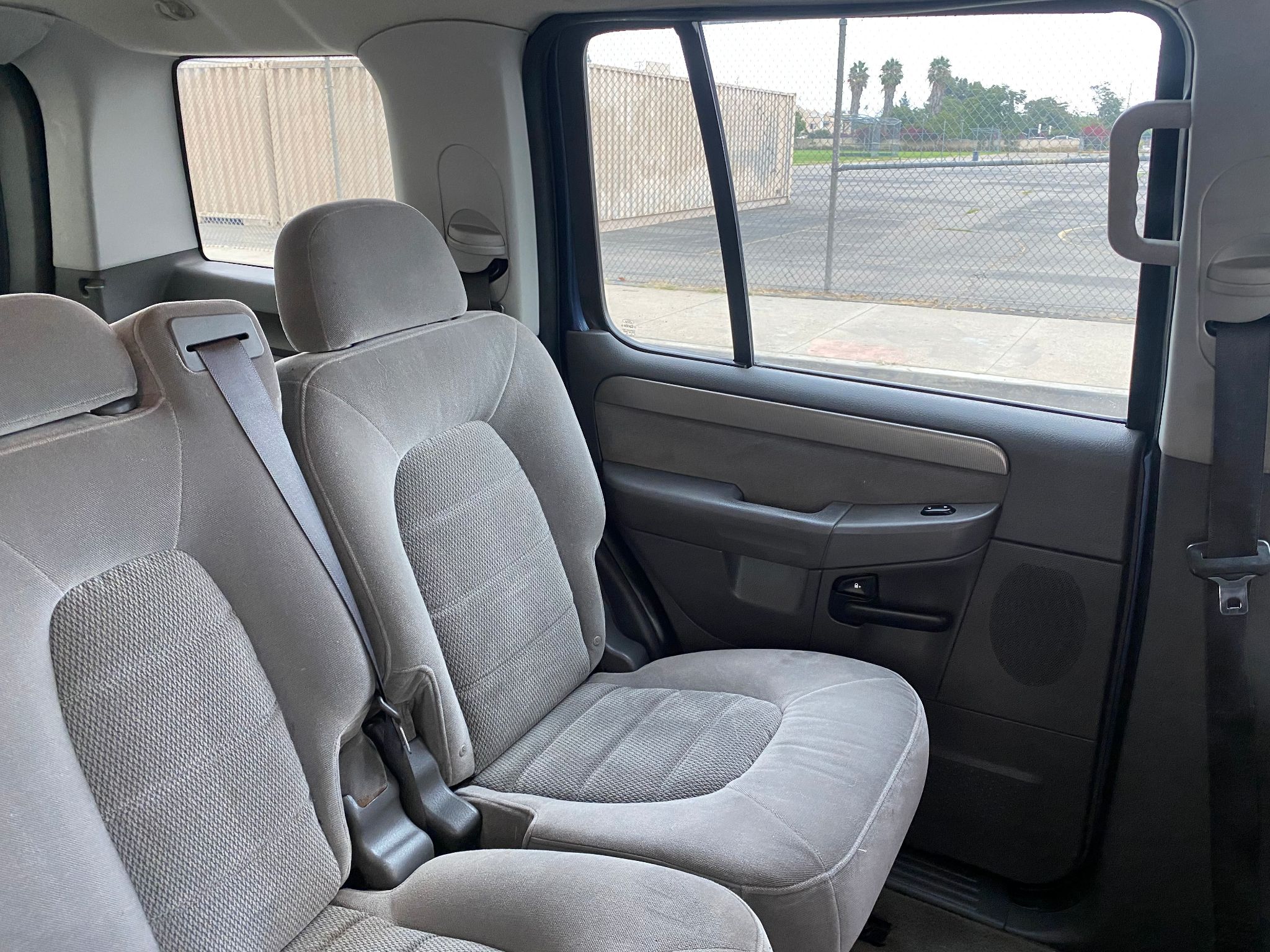 2004 Ford Explorer XLT