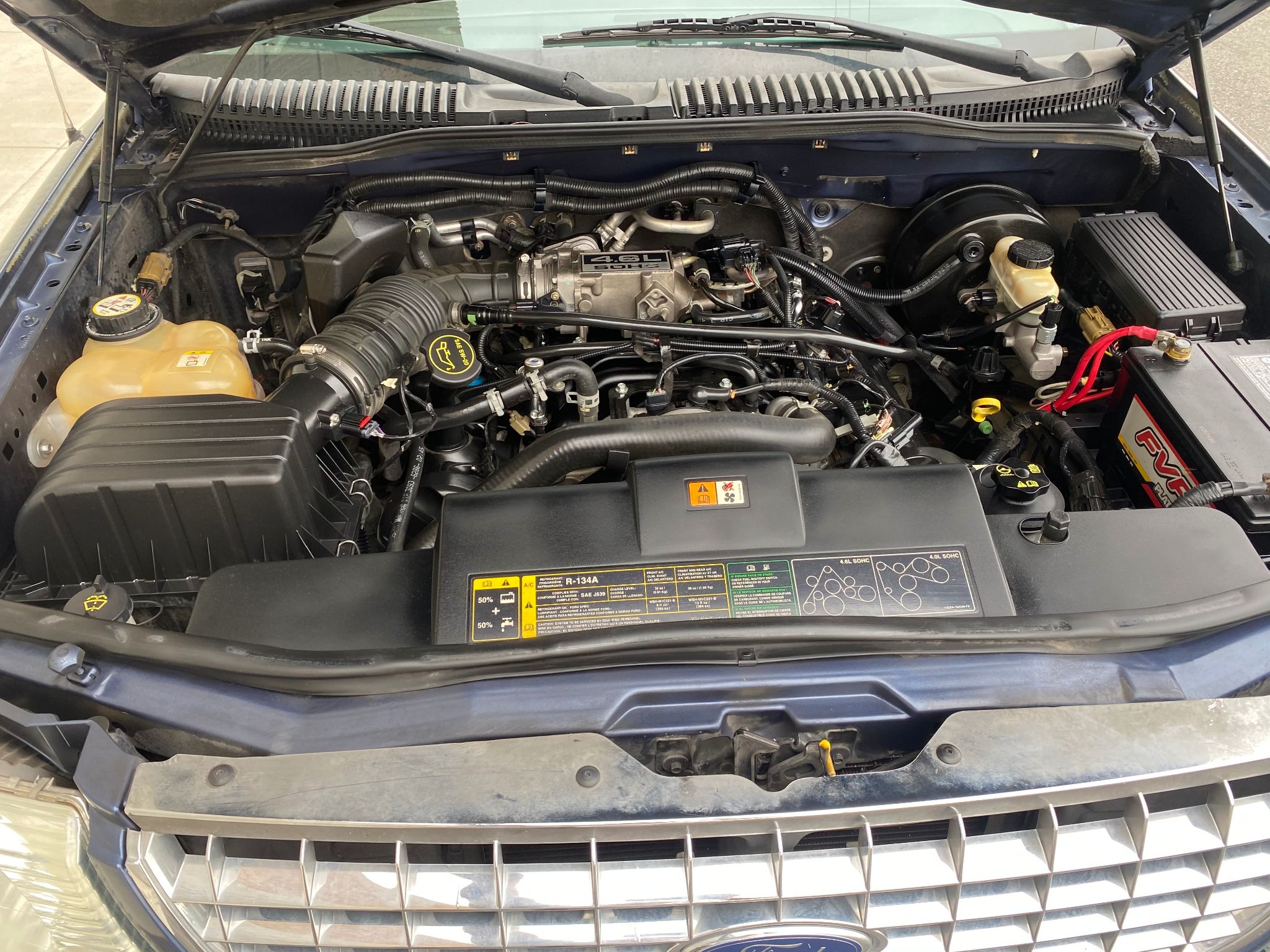 2004 Ford Explorer XLT