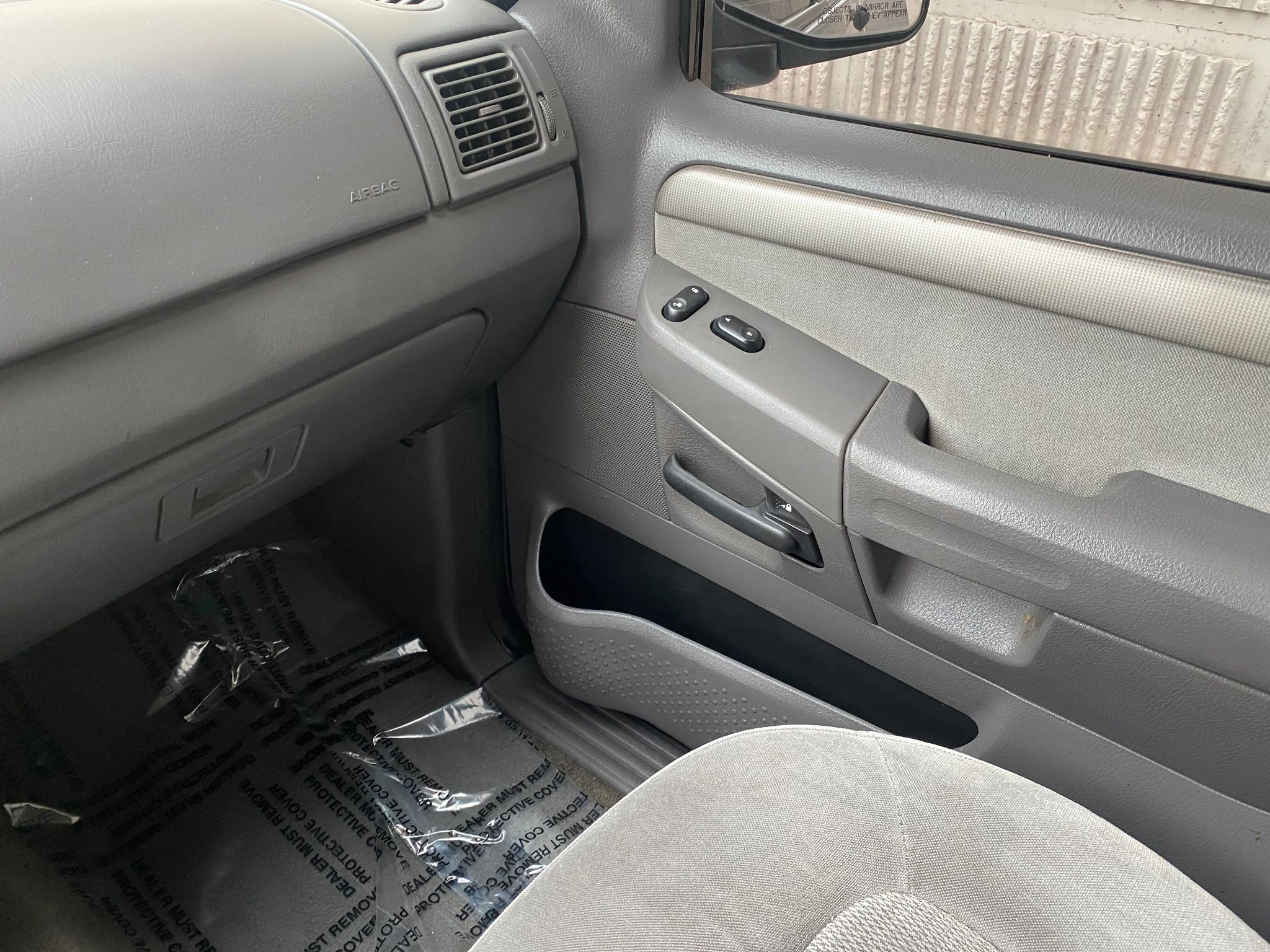 2004 Ford Explorer XLT