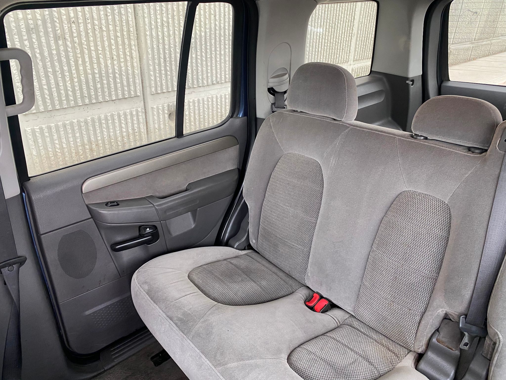 2004 Ford Explorer XLT