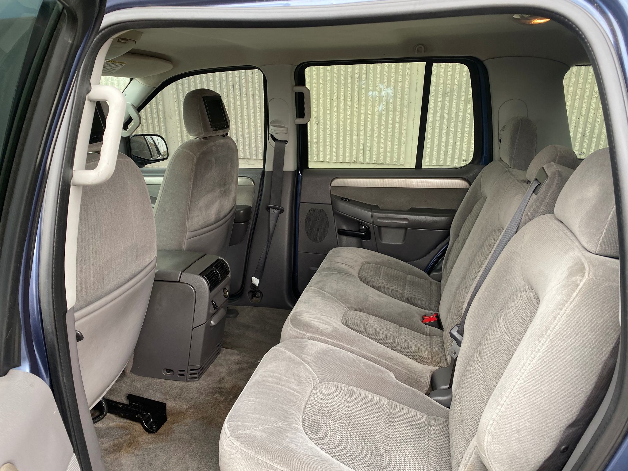 2004 Ford Explorer XLT
