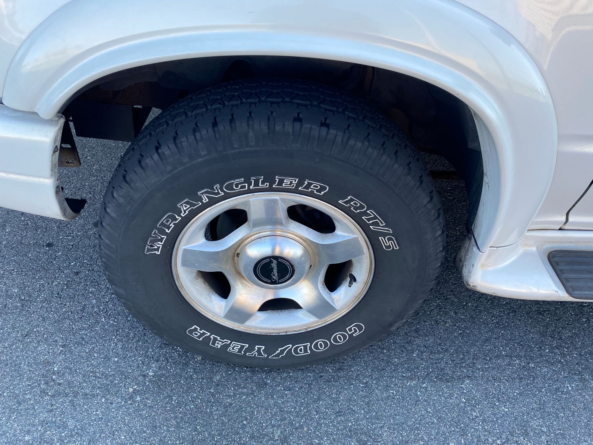 2001 Ford Explorer Limited