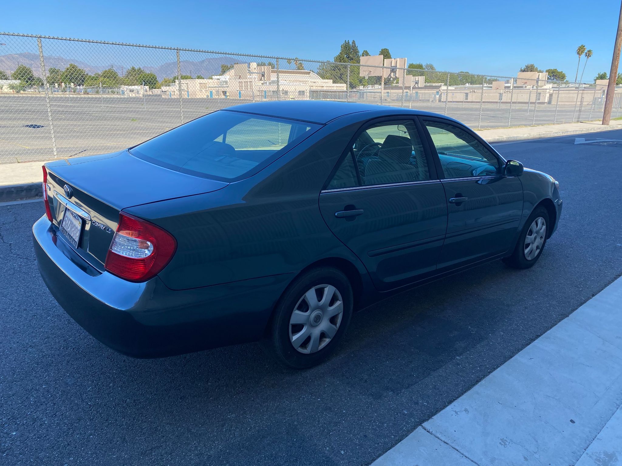 2004 Toyota Camry LE