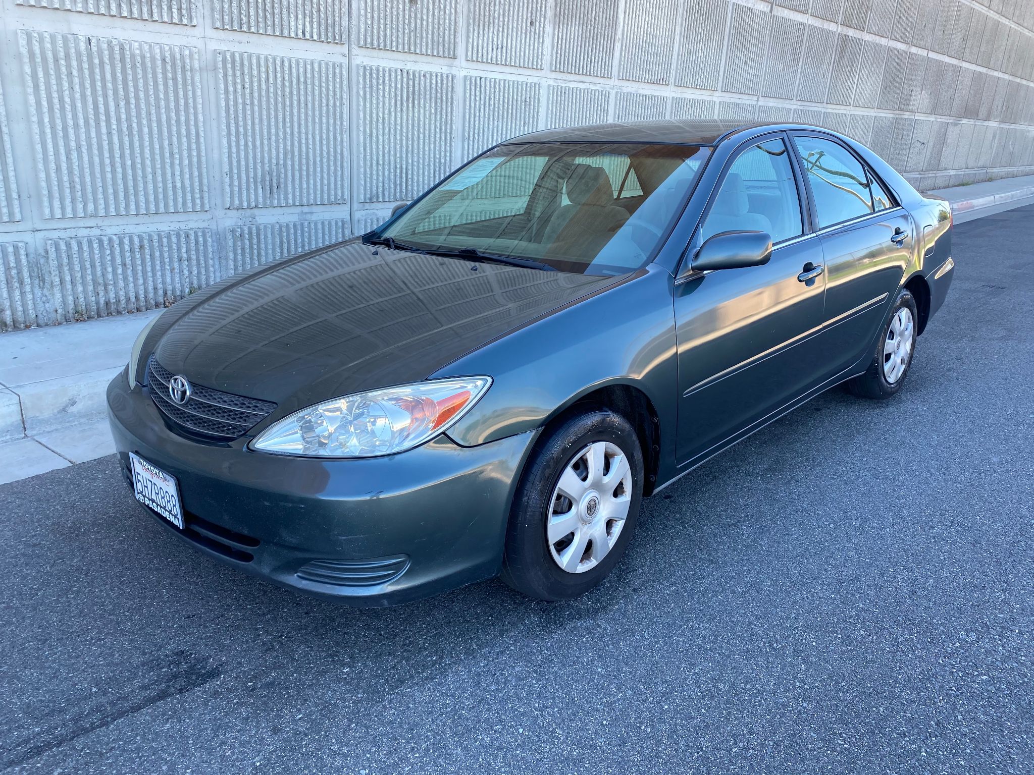 2004 Toyota Camry LE