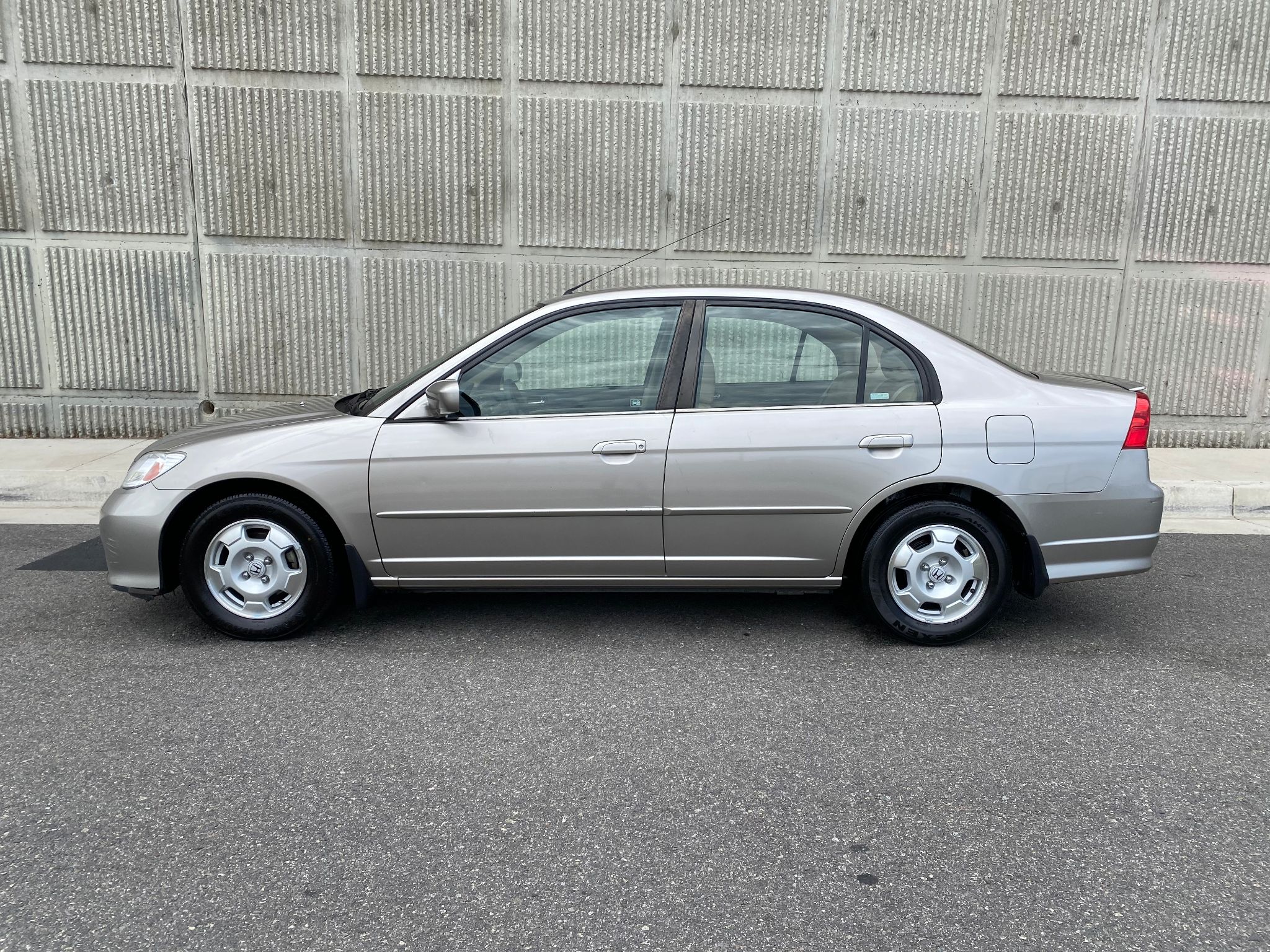 2004 Honda Civic HYBRID