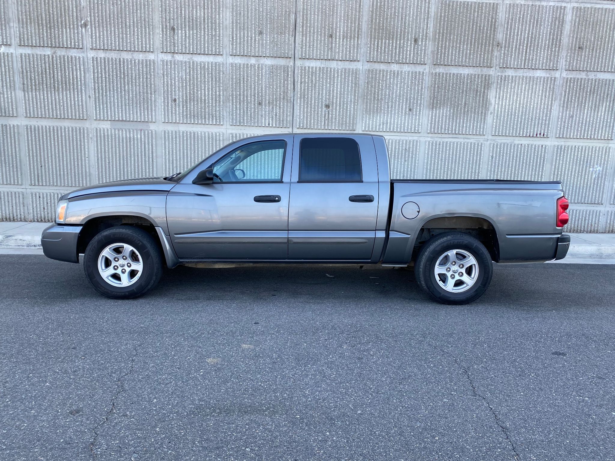 2006 Dodge Dakota SLT