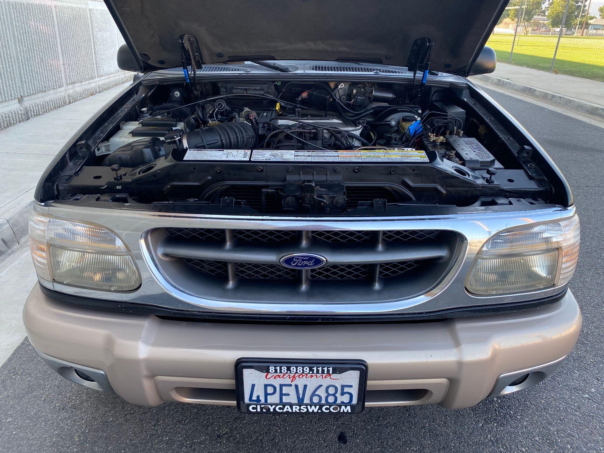 2000 Ford Explorer Eddie Bauer