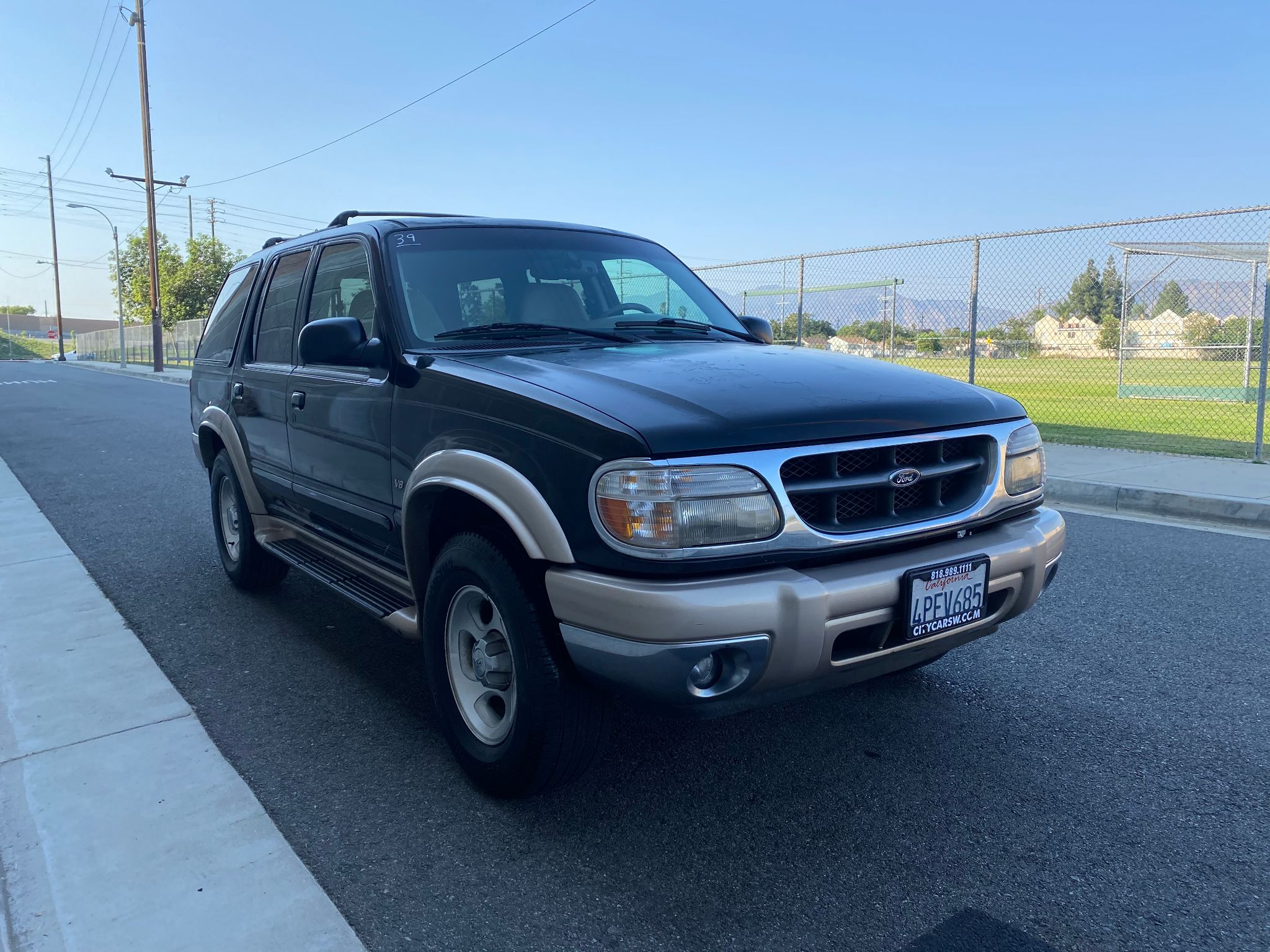2000 Ford Explorer Eddie Bauer