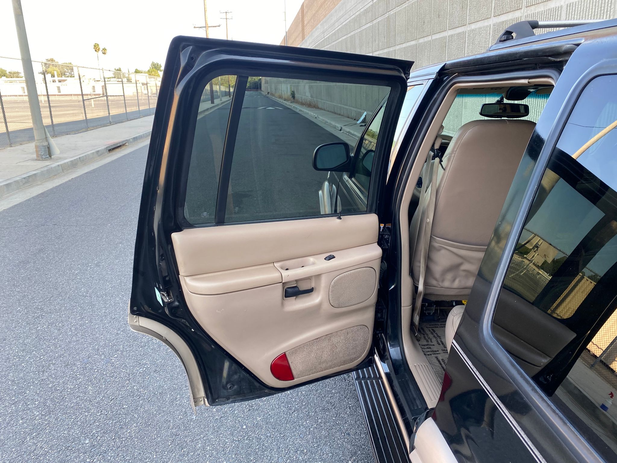 2000 Ford Explorer Eddie Bauer