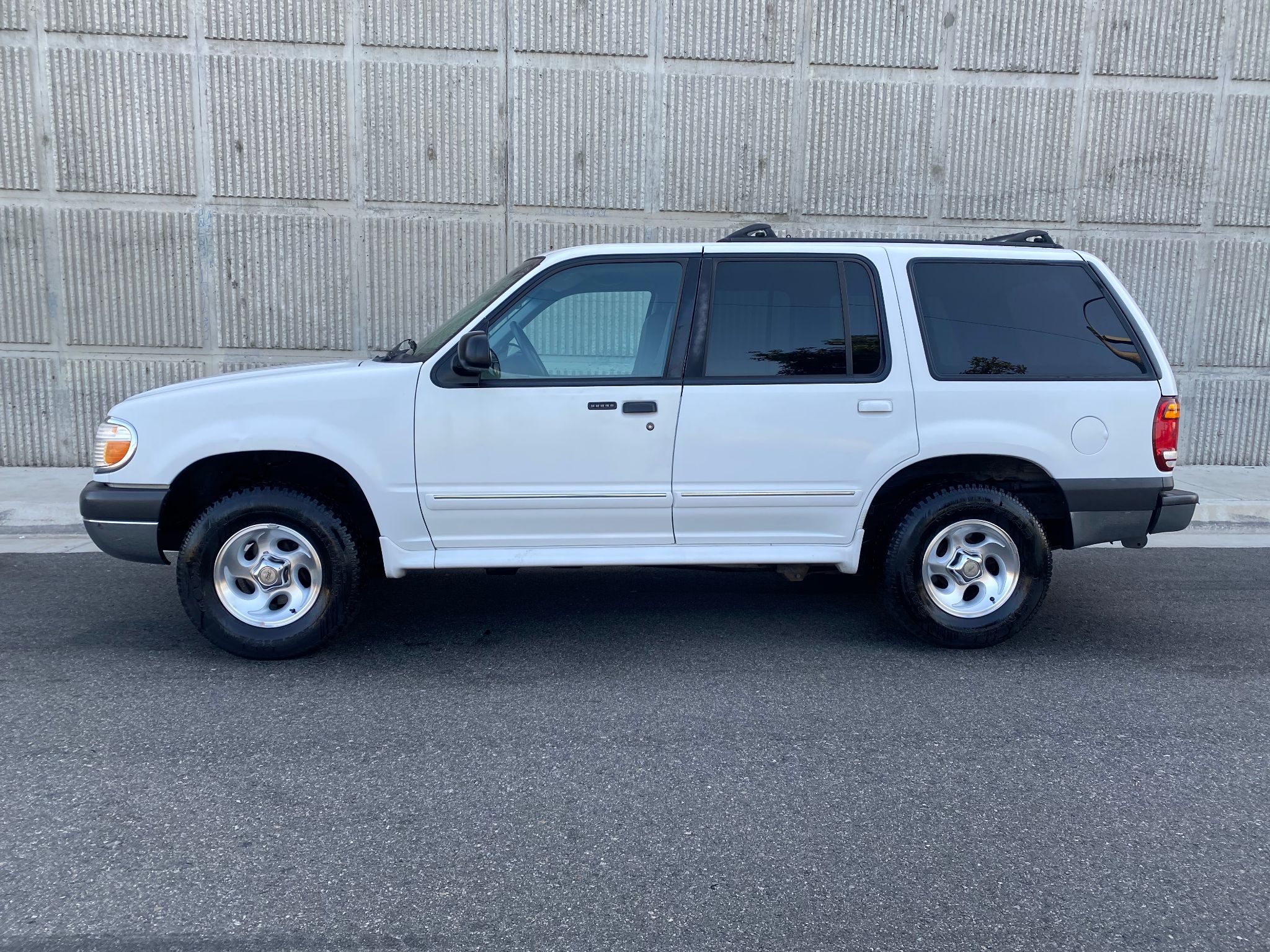 1999 Ford Explorer XLT