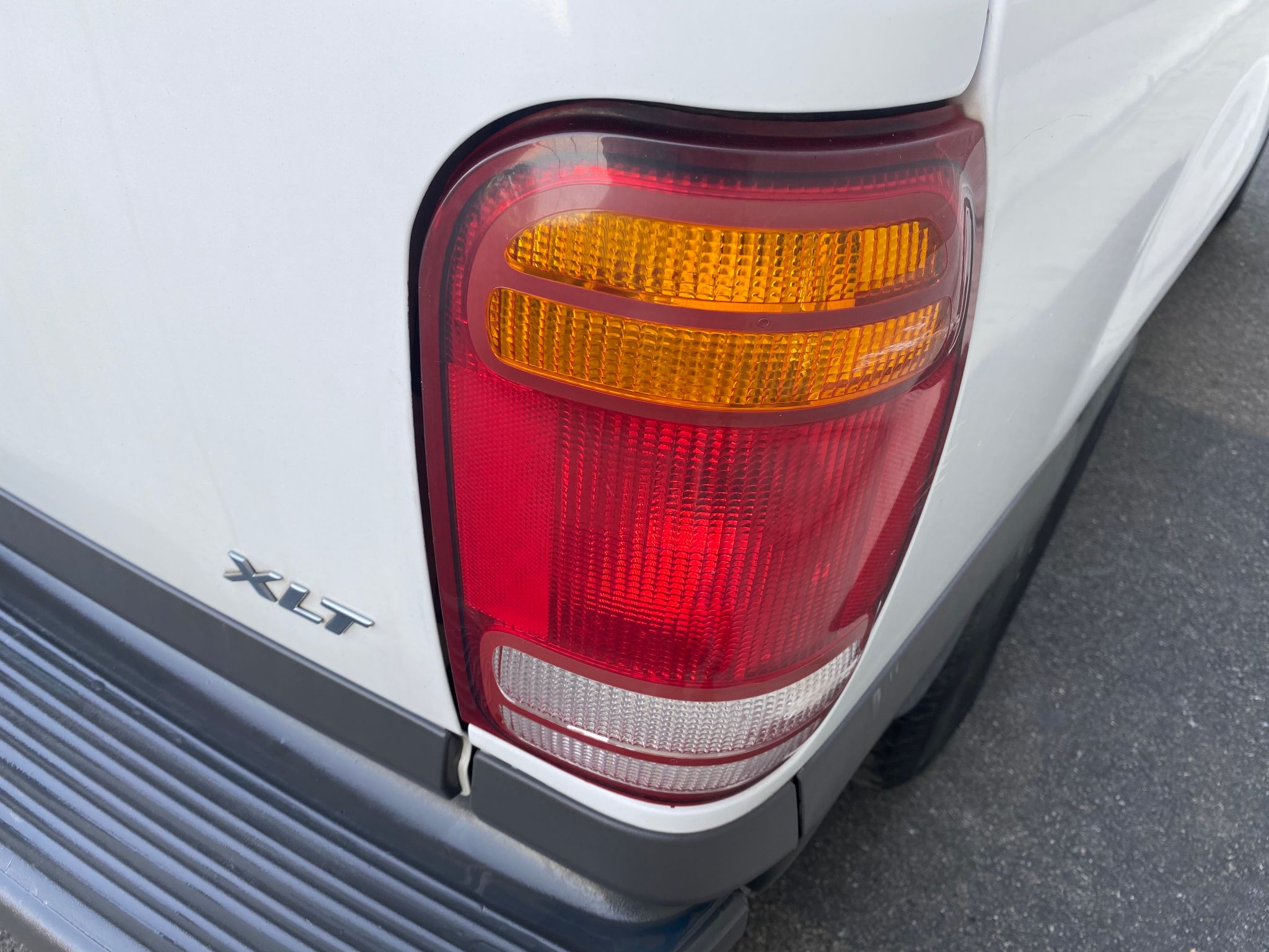 1999 Ford Explorer XLT