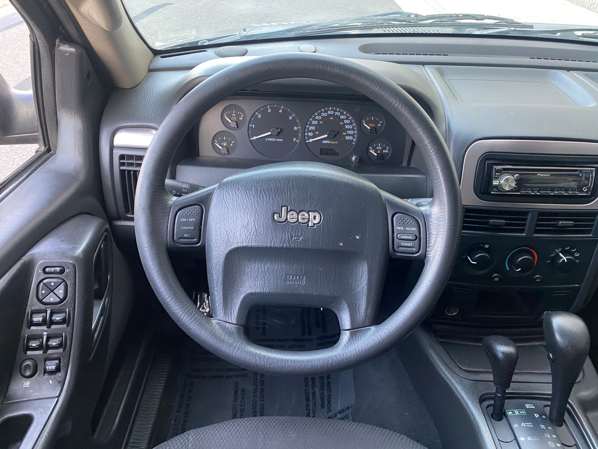 2004 Jeep Grand Cherokee Laredo