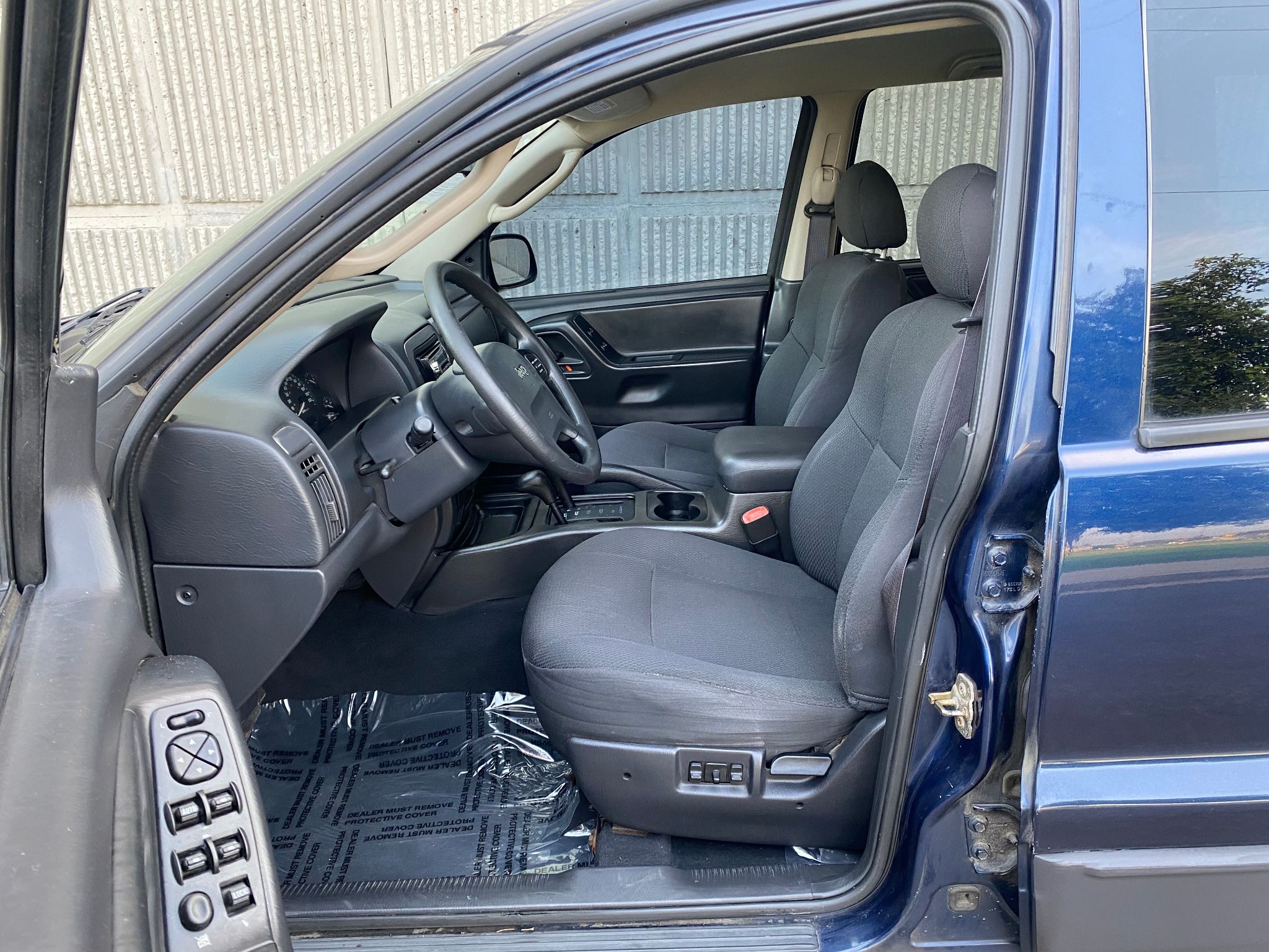 2004 Jeep Grand Cherokee Laredo